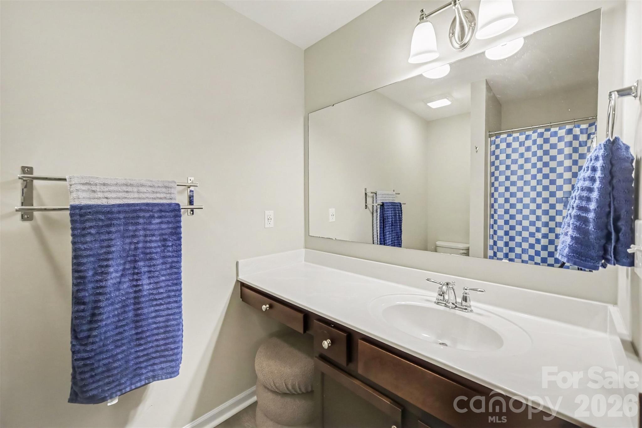 1138 Streamside Lane — York