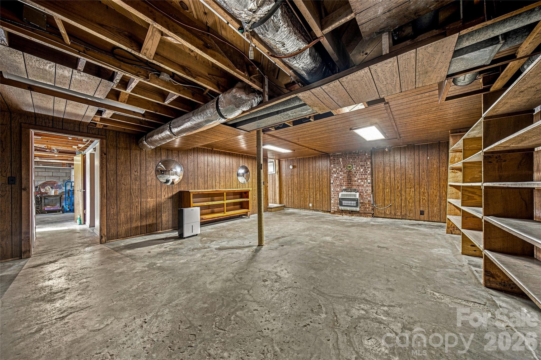 708 Loop Road — Hendersonville