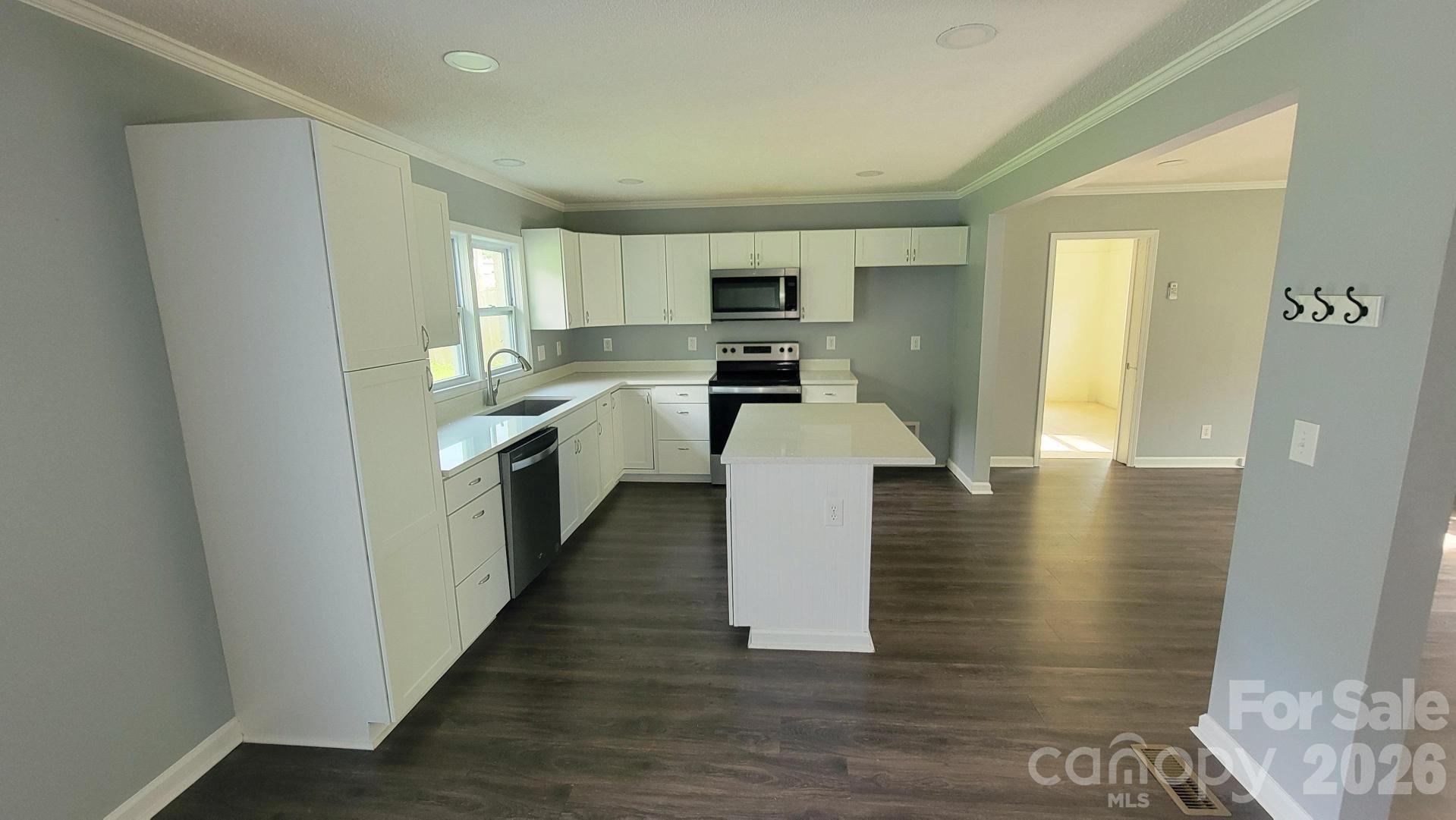 228 Tot Dellinger Road — Cherryville