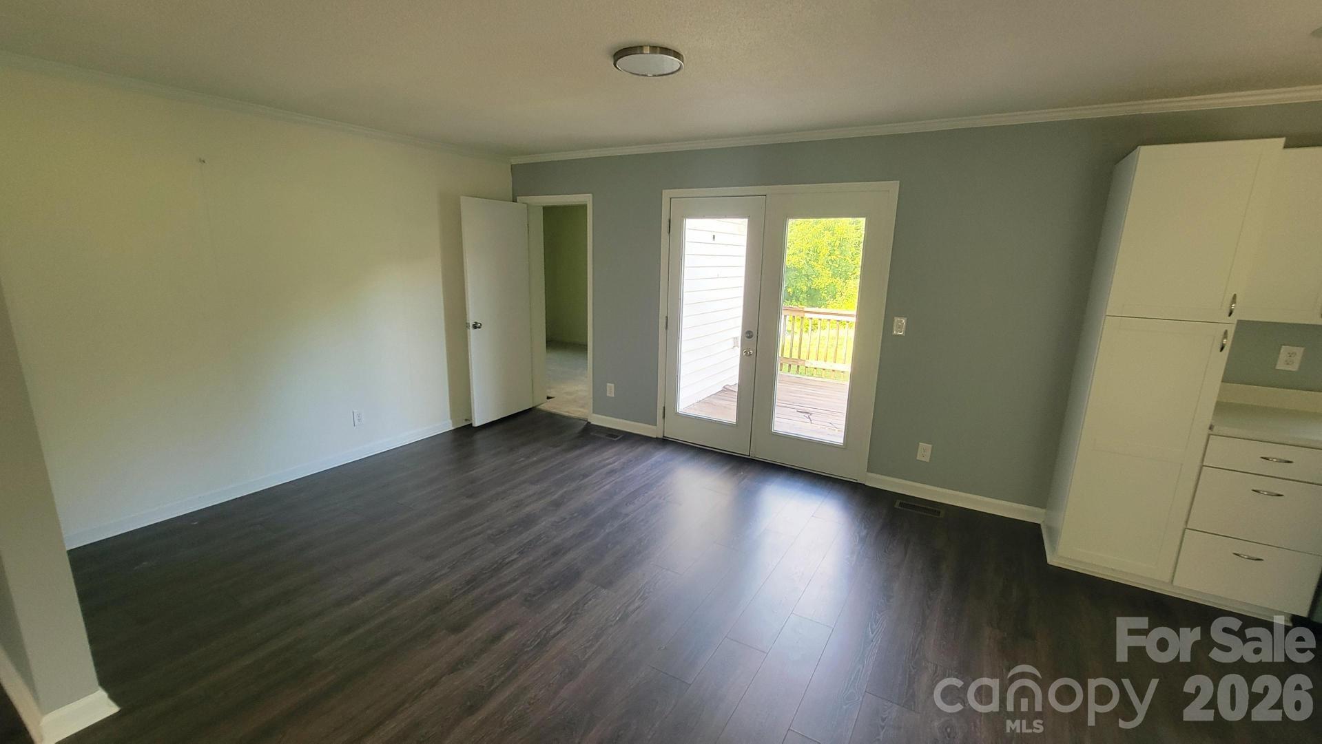 228 Tot Dellinger Road — Cherryville