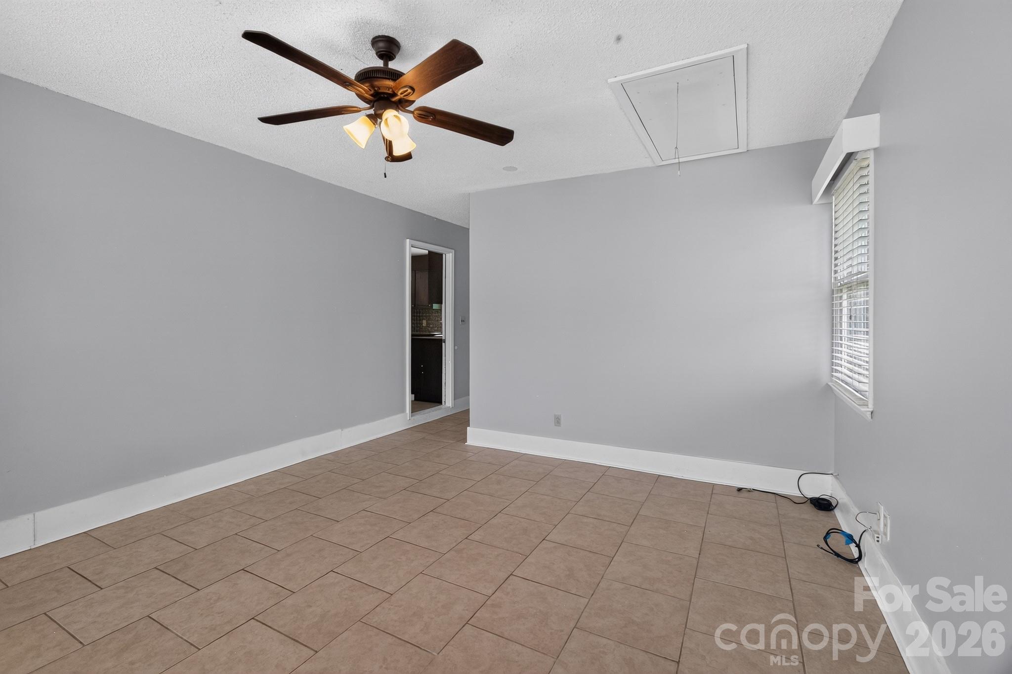 2504 Ashford Drive — Newton