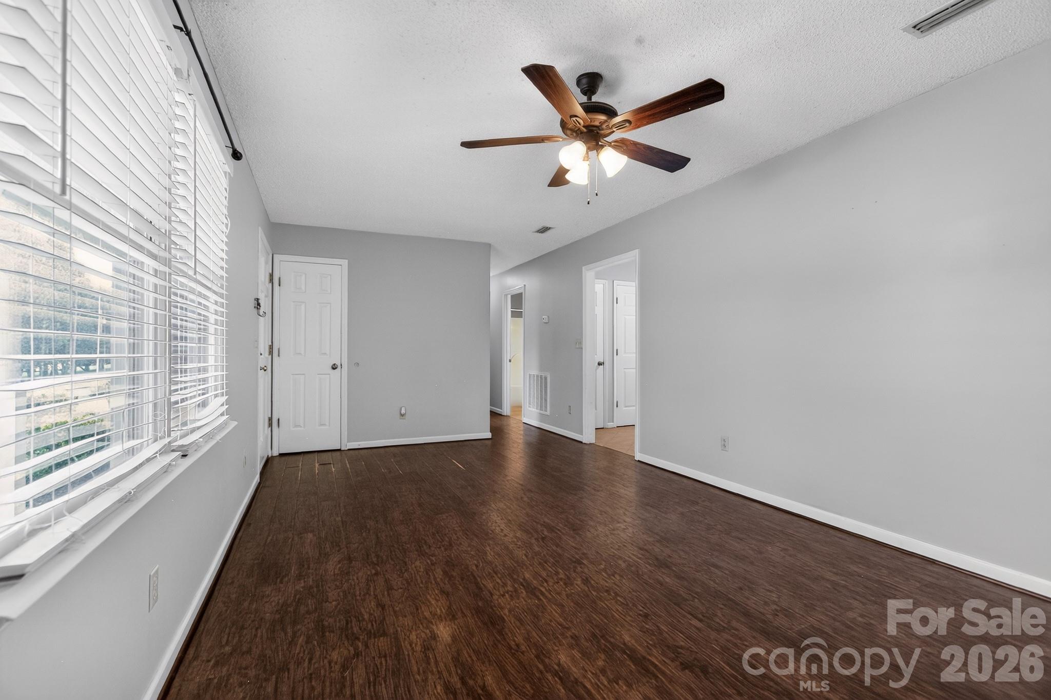 2504 Ashford Drive — Newton