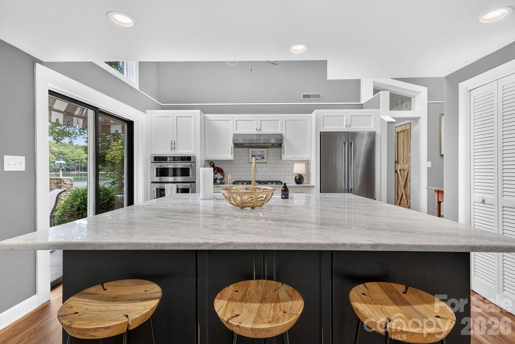 865 Haven Drive — Saluda