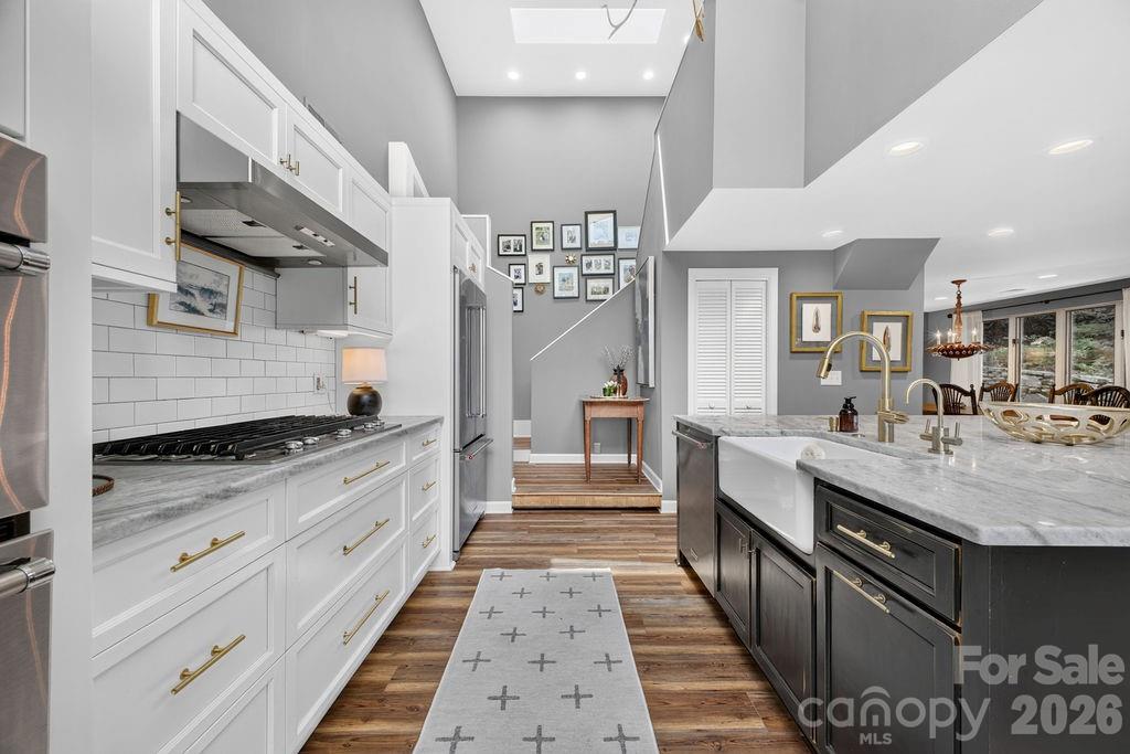 865 Haven Drive — Saluda