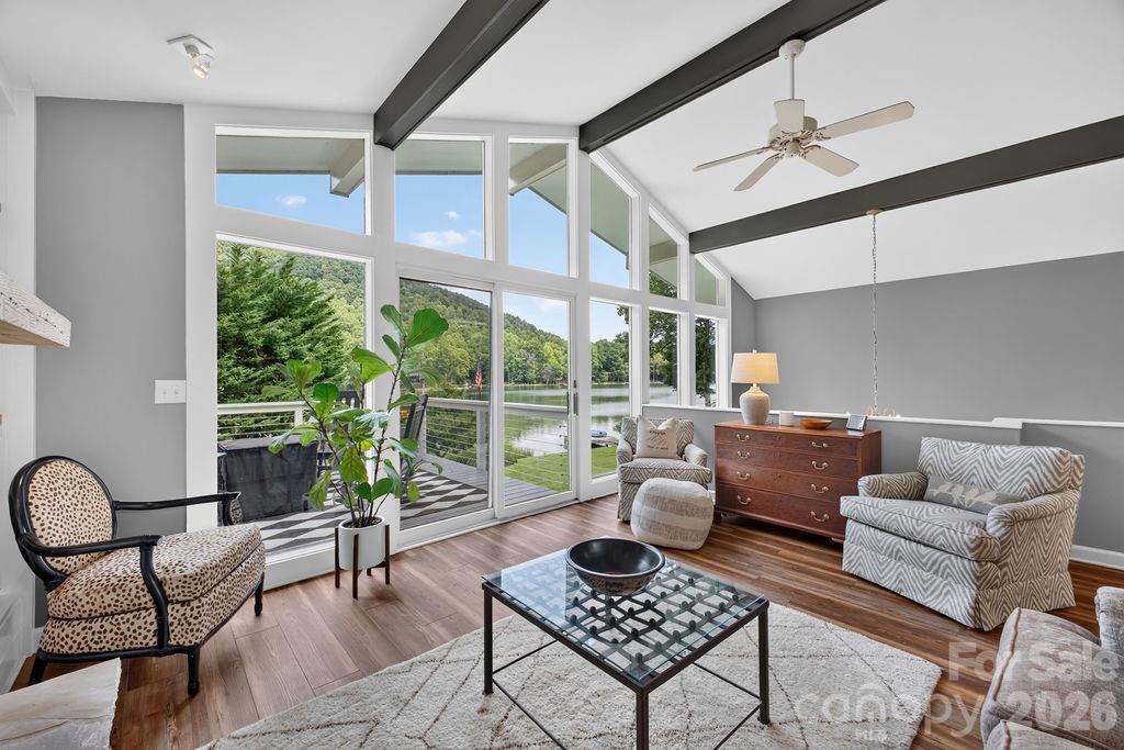 865 Haven Drive — Saluda