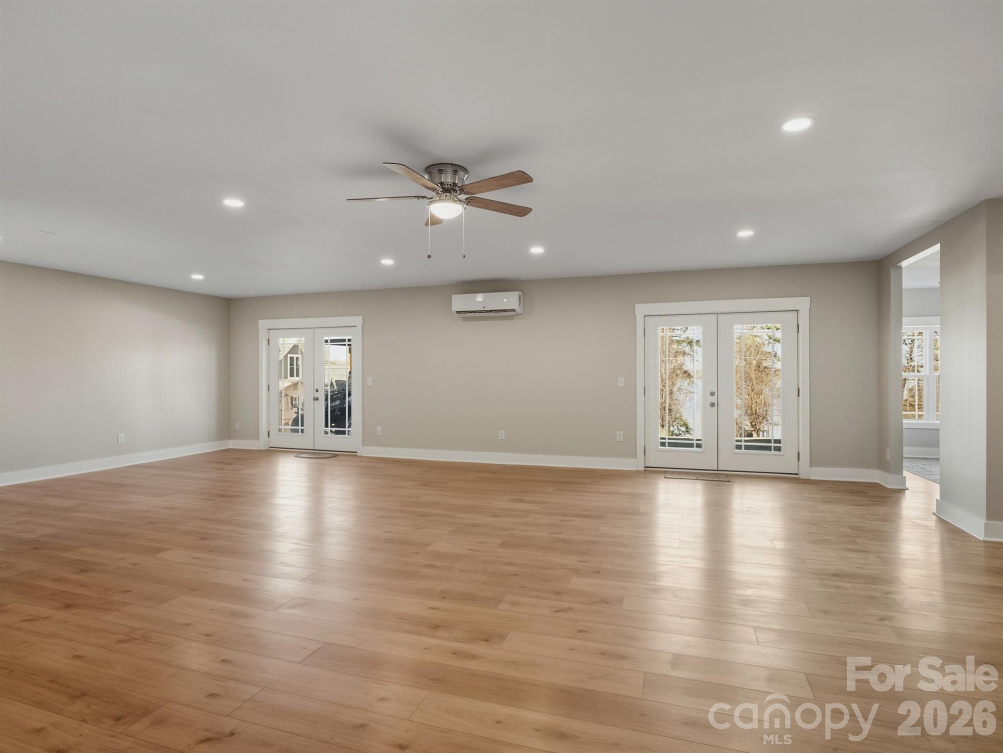 9464 Riviera Drive — Sherrills Ford
