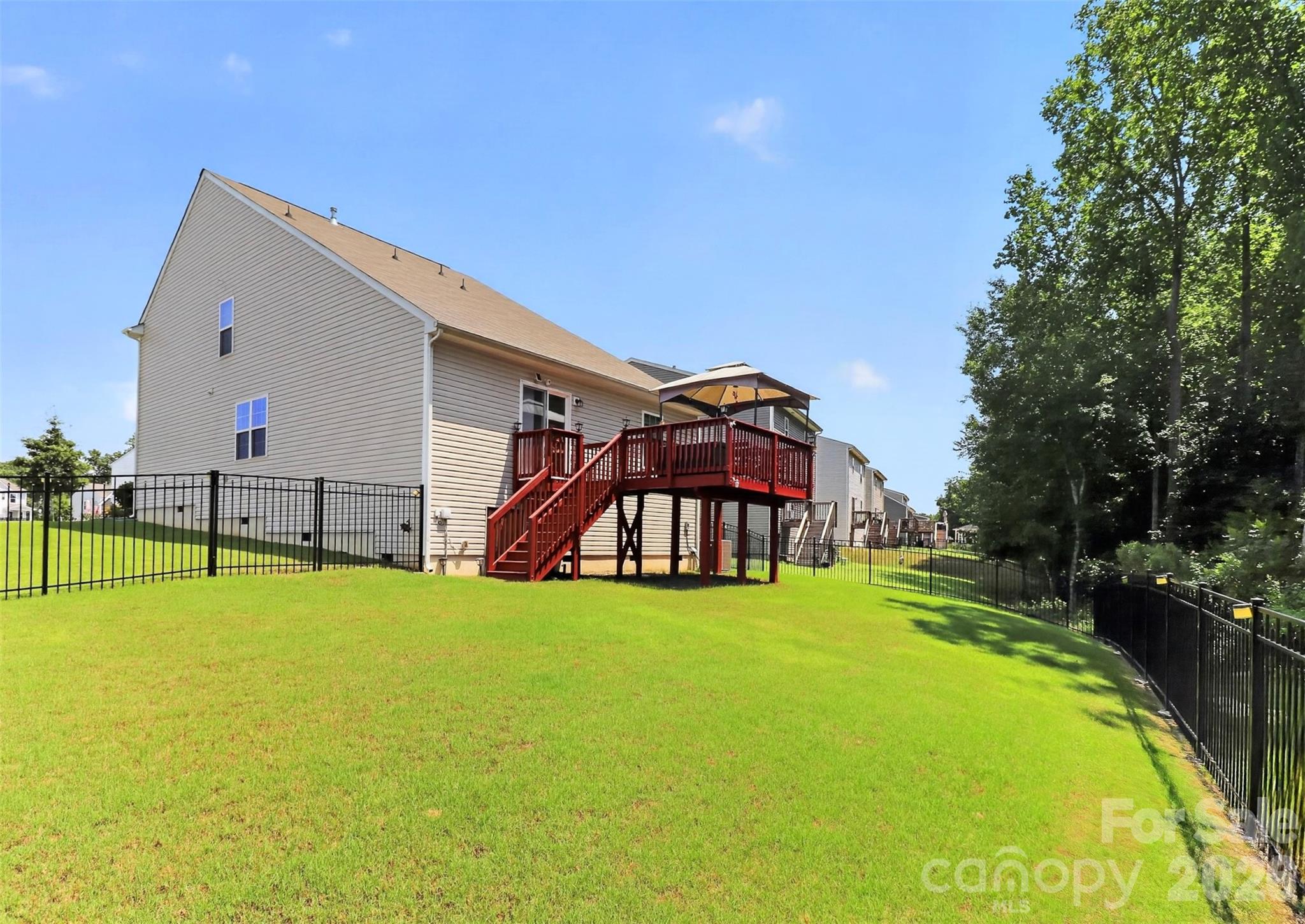 1051 Ava Trail Lane — Clover