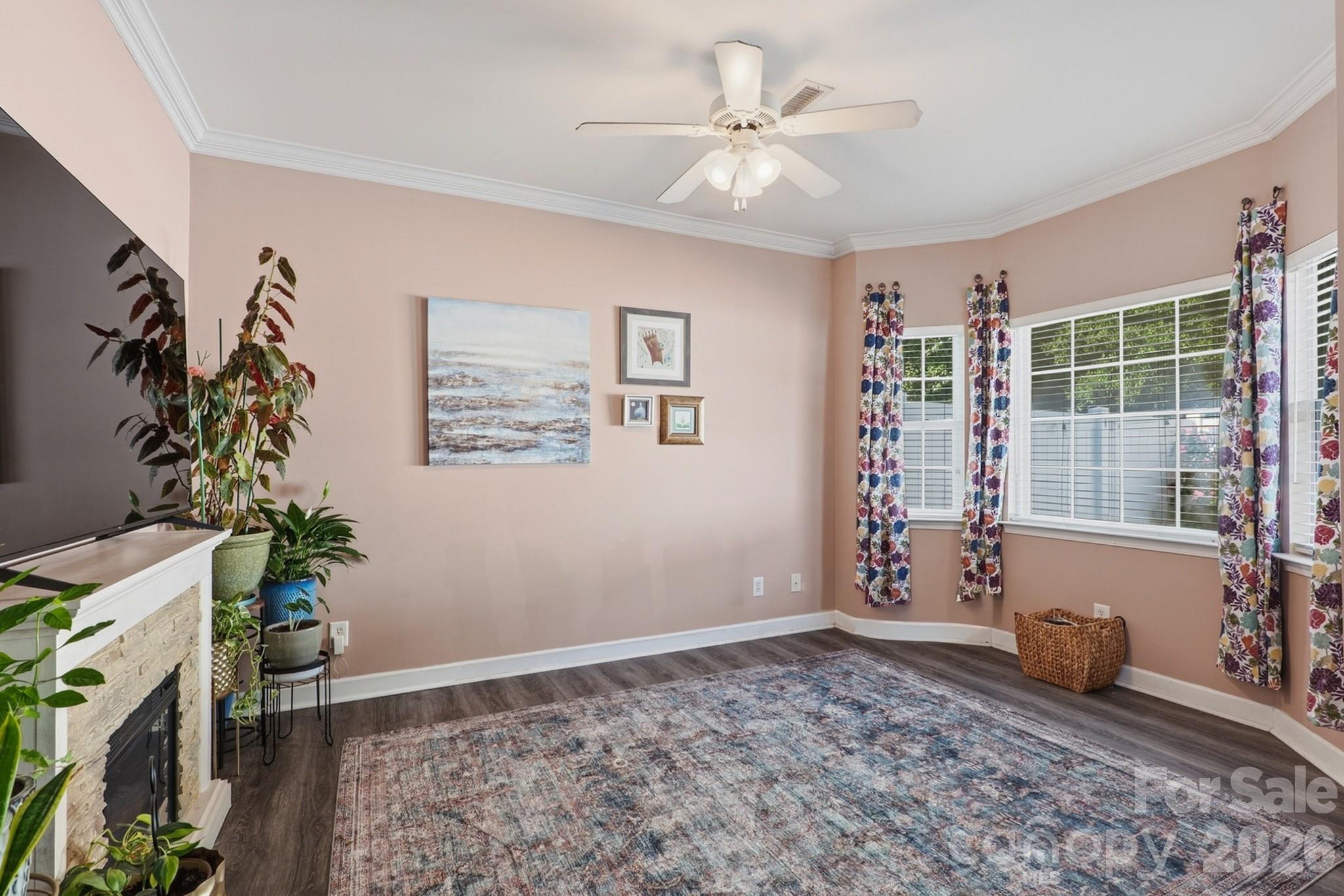 348 Valley Brook Lane SE — Concord