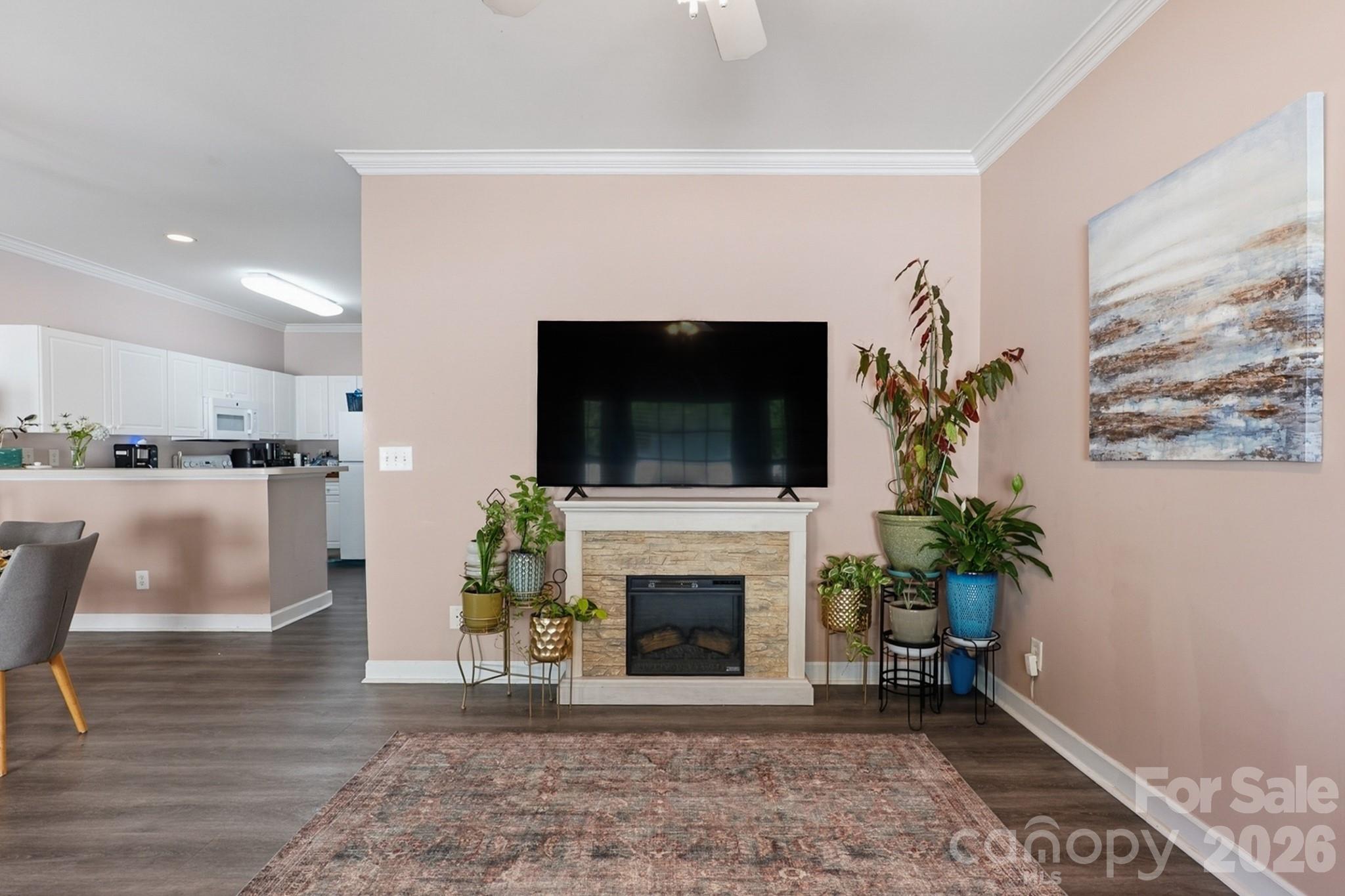 348 Valley Brook Lane SE — Concord