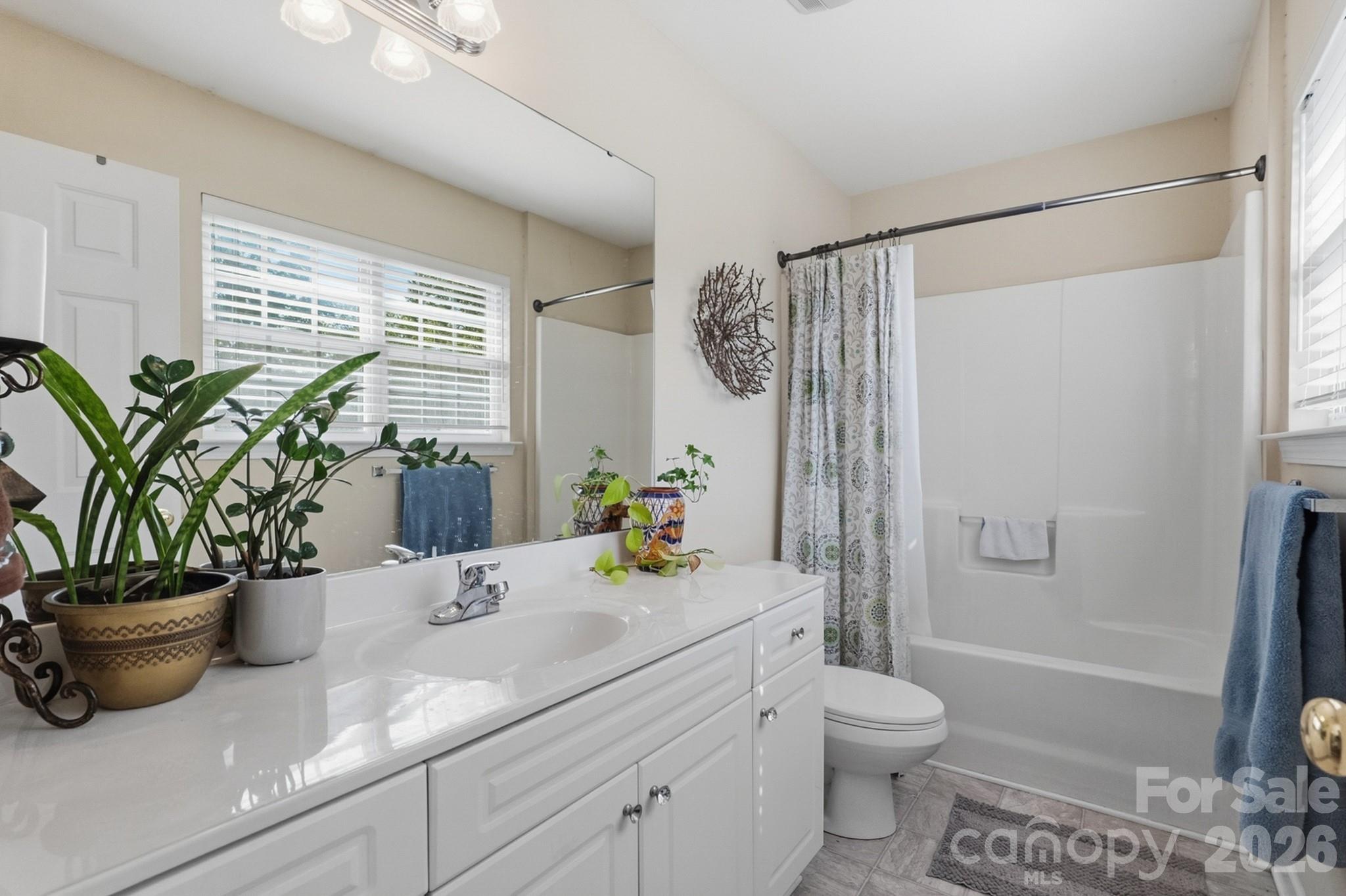348 Valley Brook Lane SE — Concord
