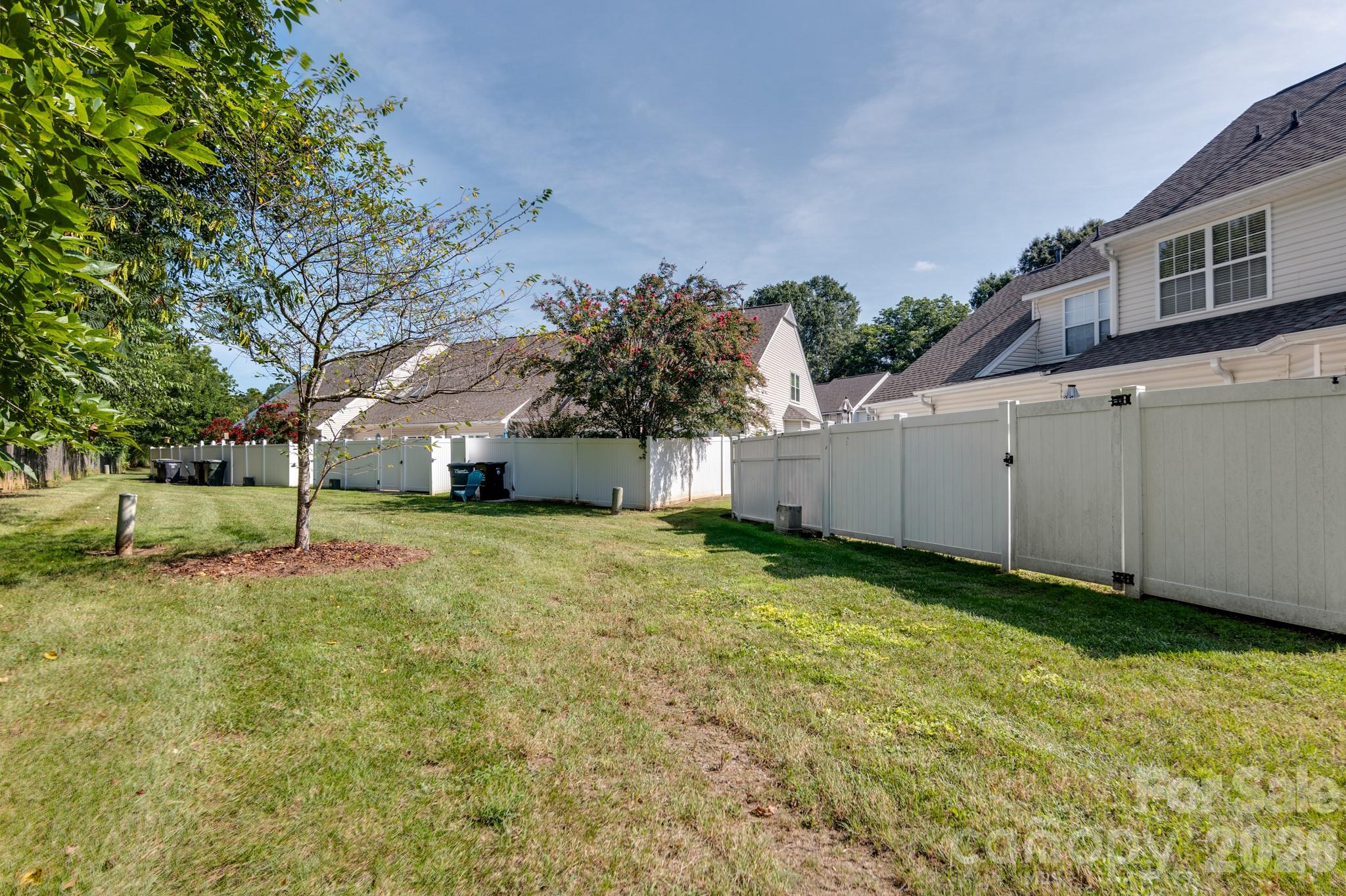 348 Valley Brook Lane SE — Concord