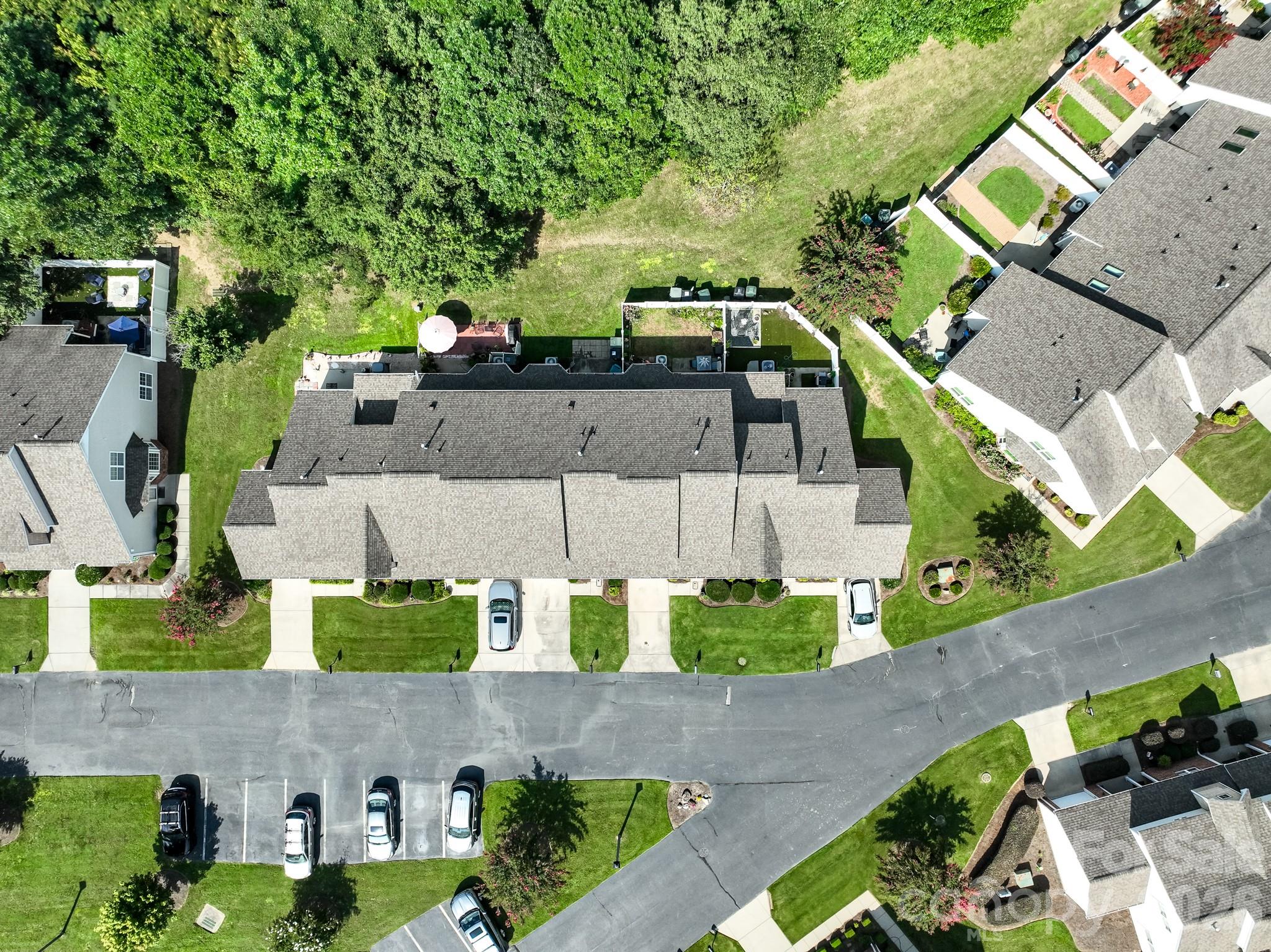 348 Valley Brook Lane SE — Concord