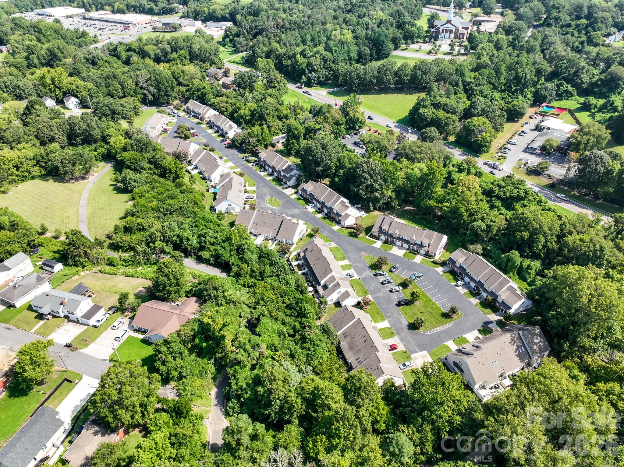 348 Valley Brook Lane SE — Concord