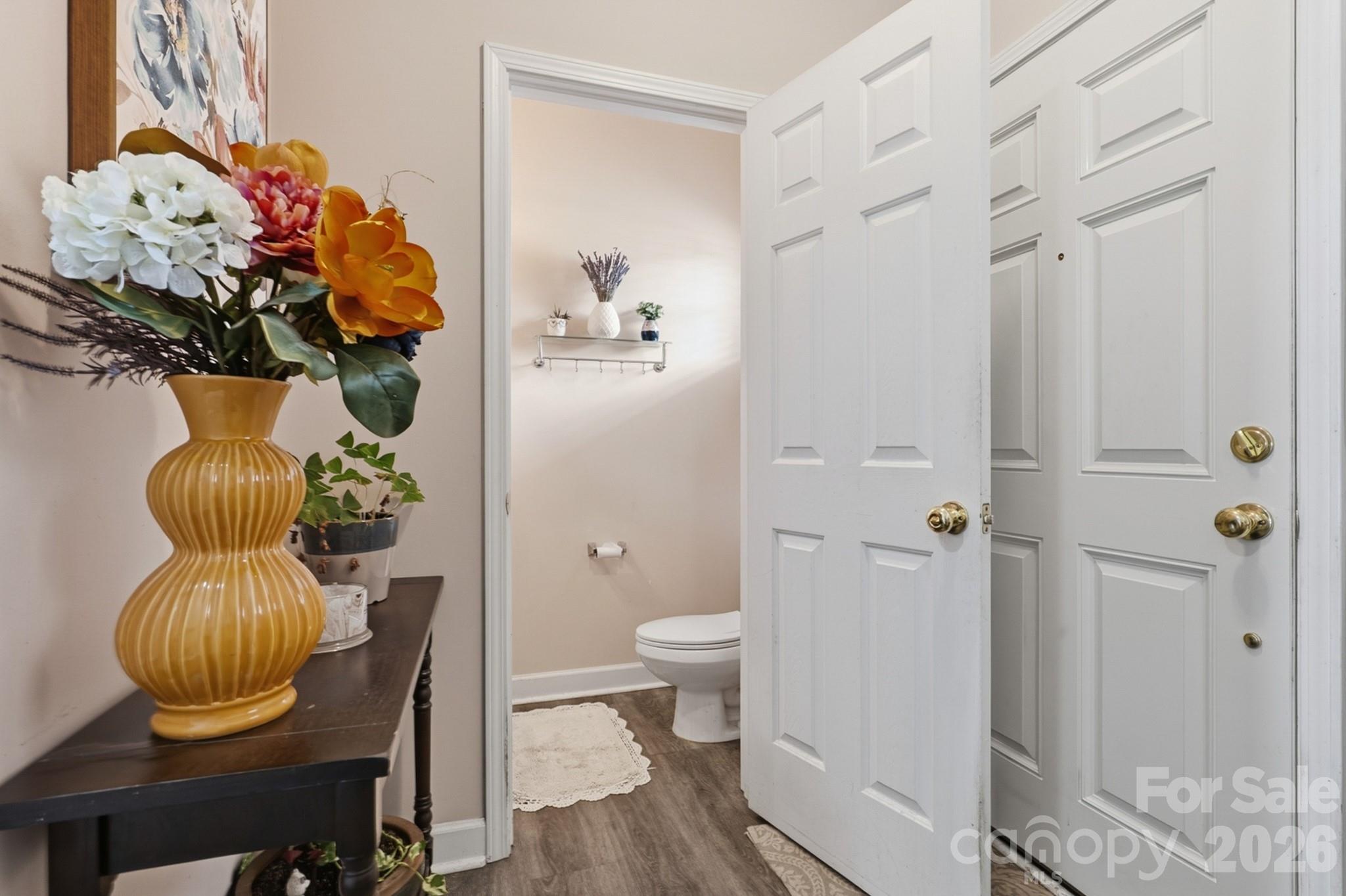 348 Valley Brook Lane SE — Concord