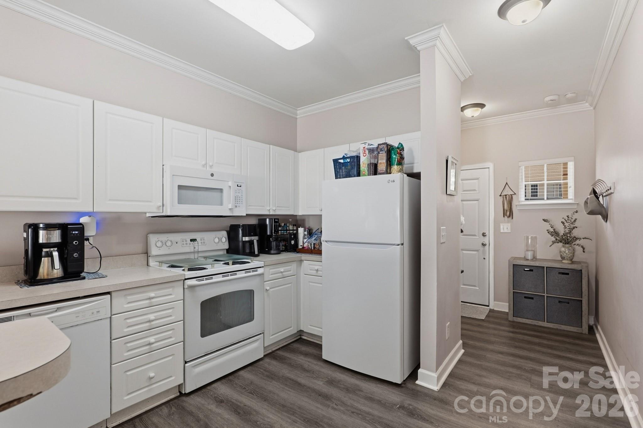 348 Valley Brook Lane SE — Concord