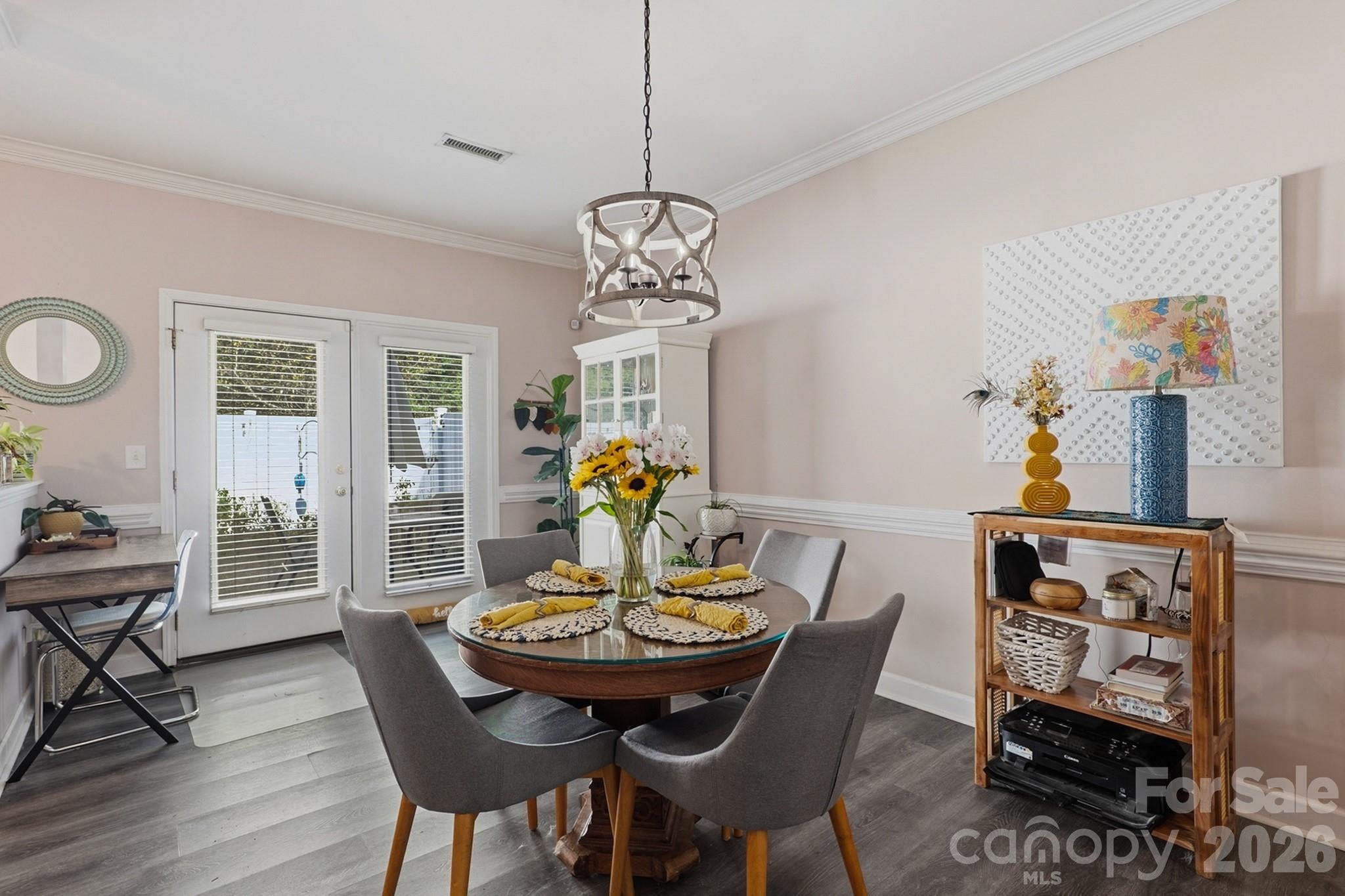 348 Valley Brook Lane SE — Concord