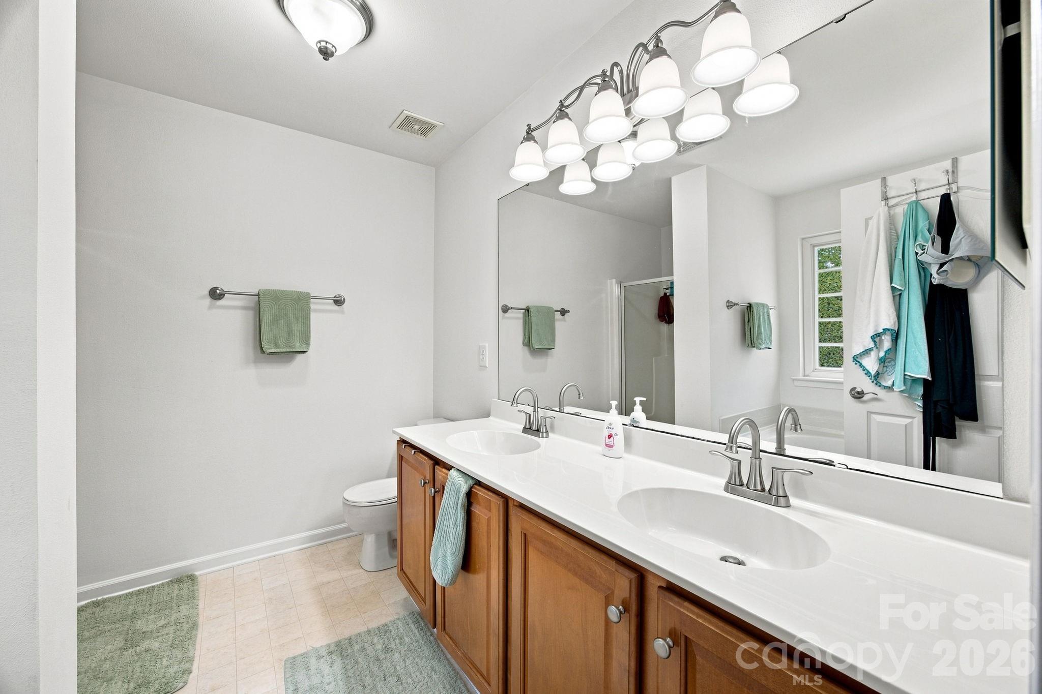9716 Southampton Commons Drive — Charlotte