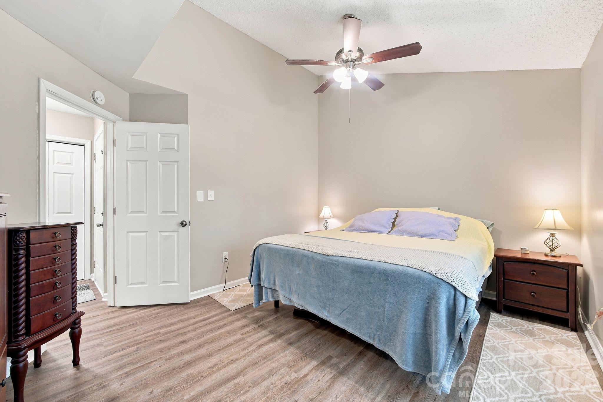 11308 Clayford Ridge — Charlotte