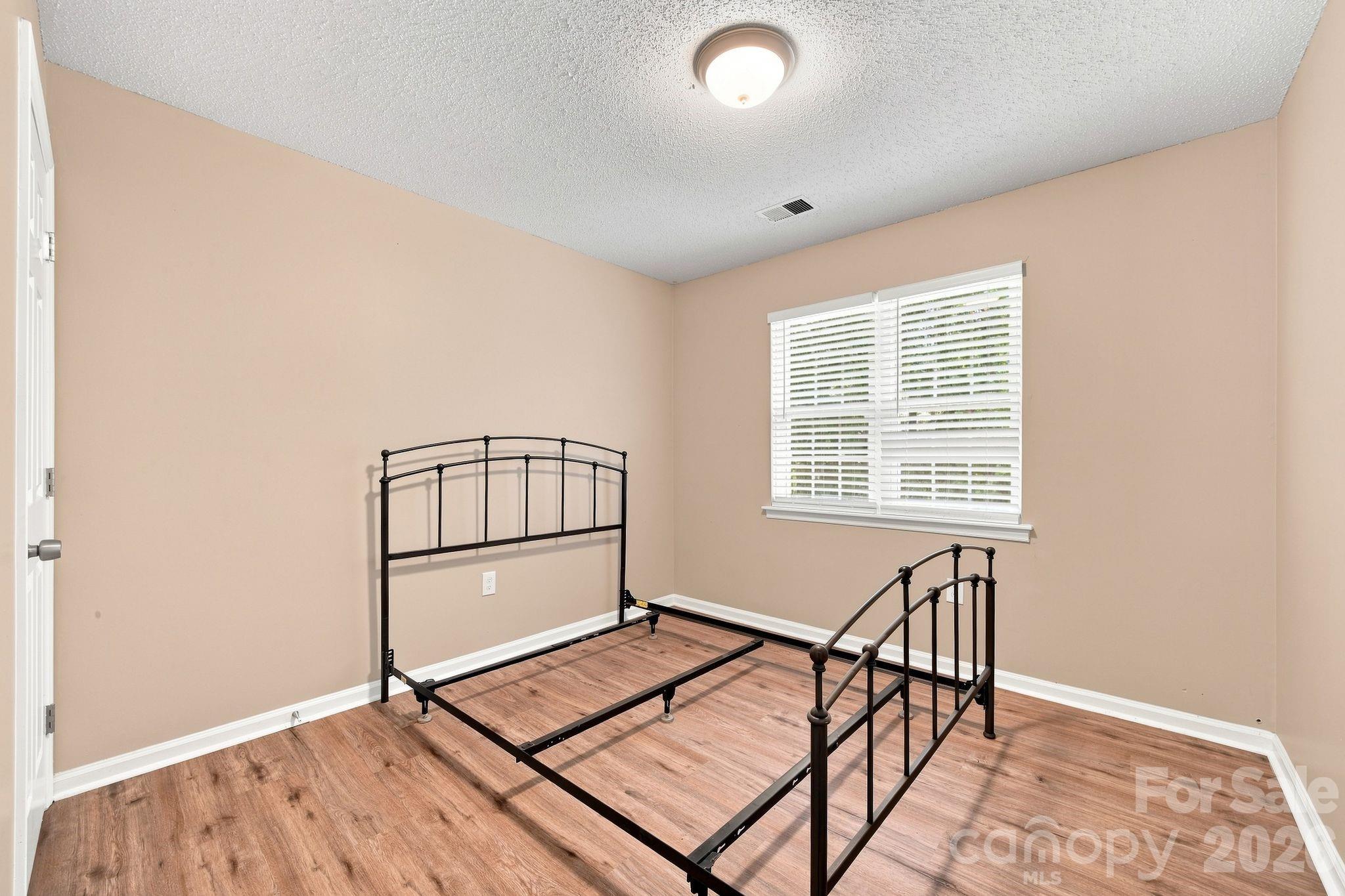 11308 Clayford Ridge — Charlotte