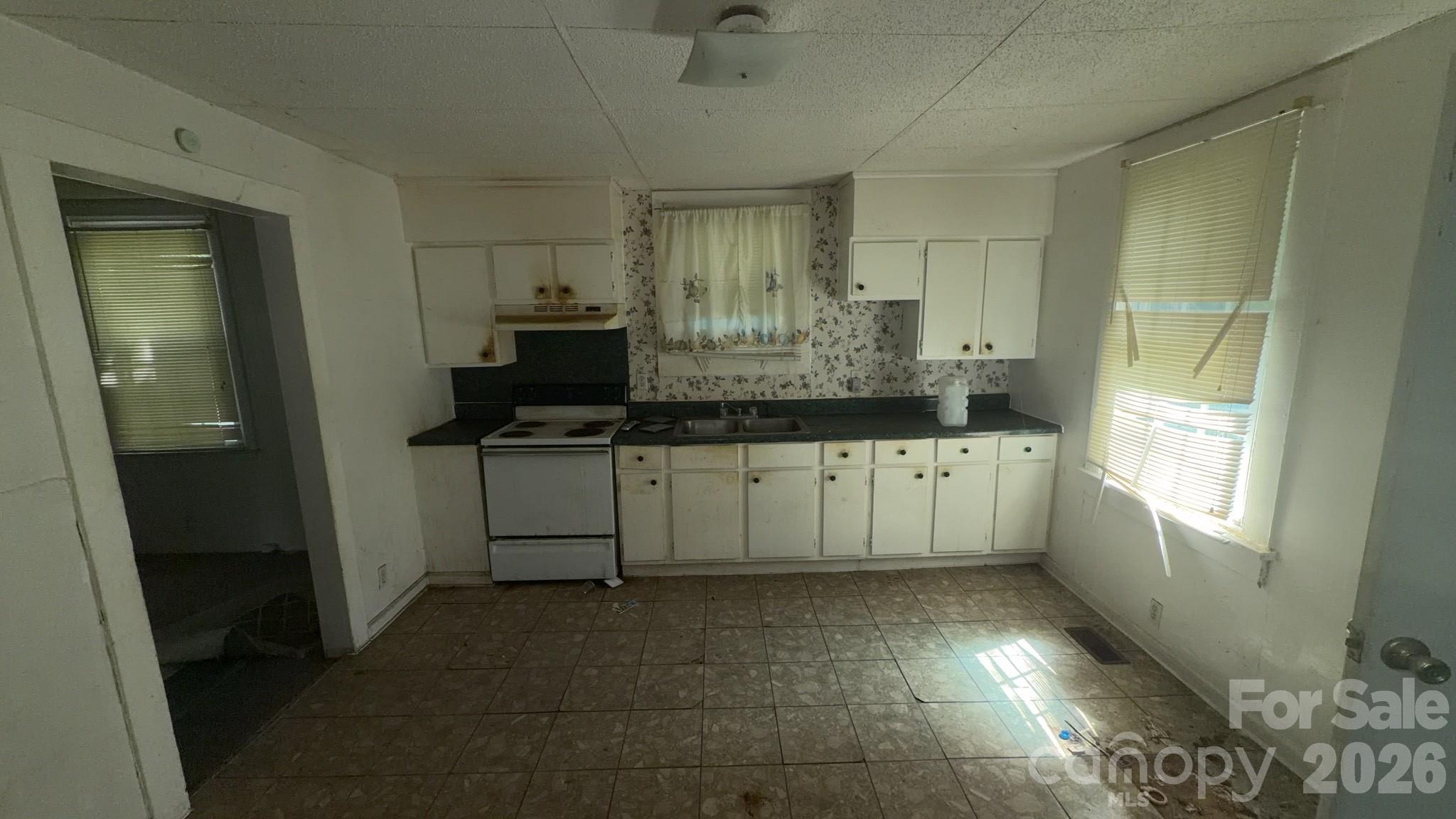 109 Dean Street — Gastonia