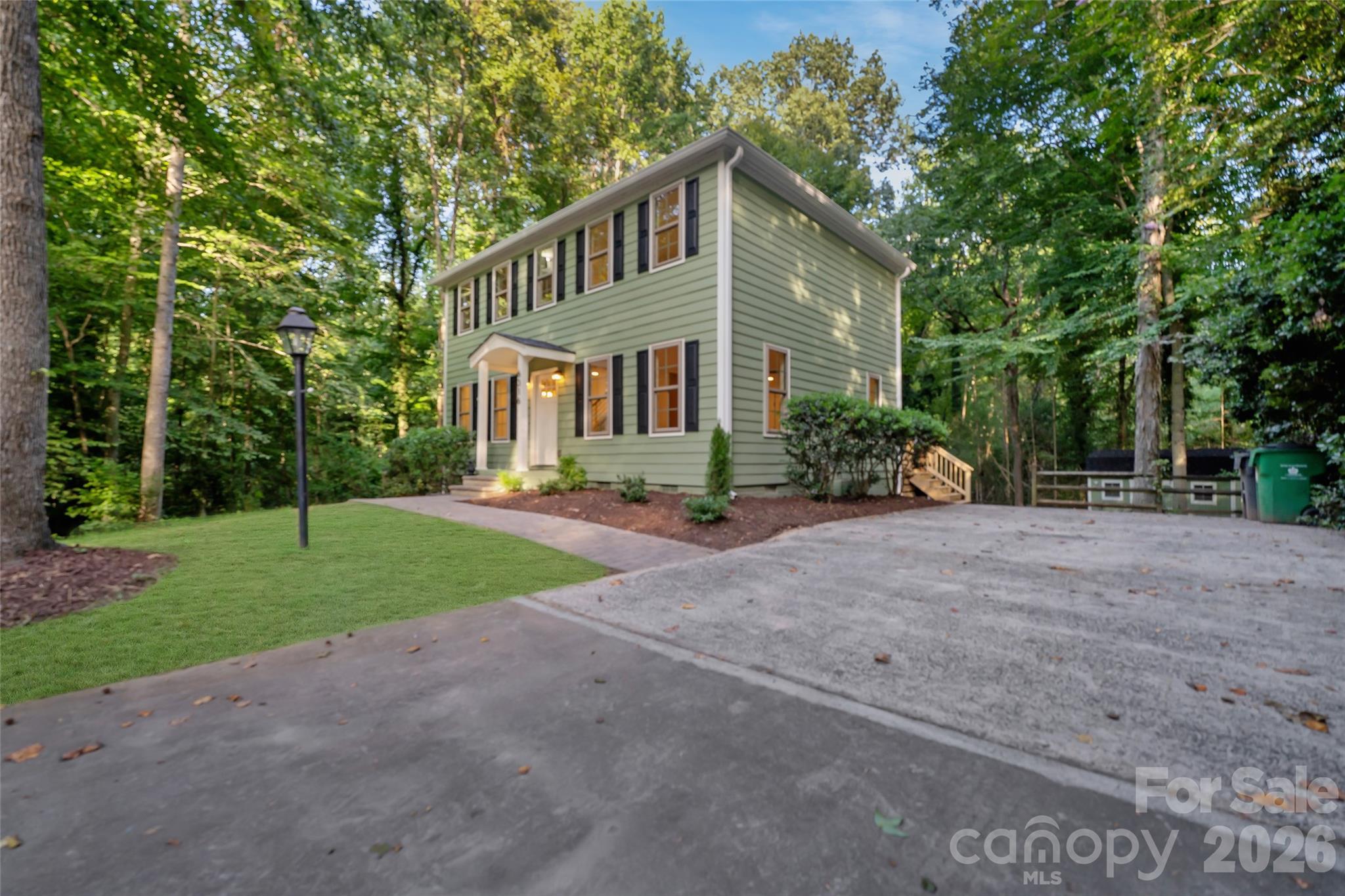 6316 Grove Park Boulevard — Charlotte
