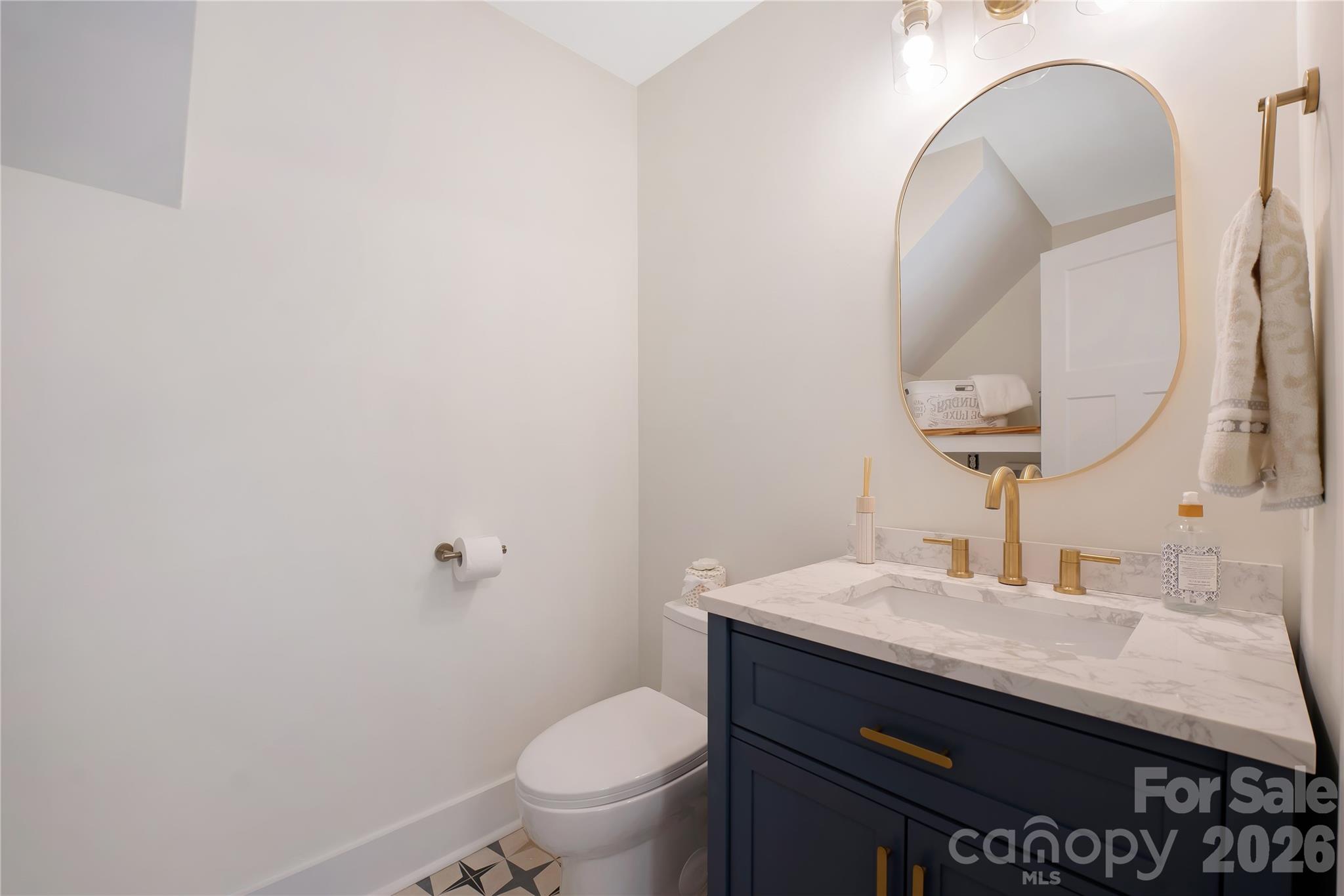 6316 Grove Park Boulevard — Charlotte
