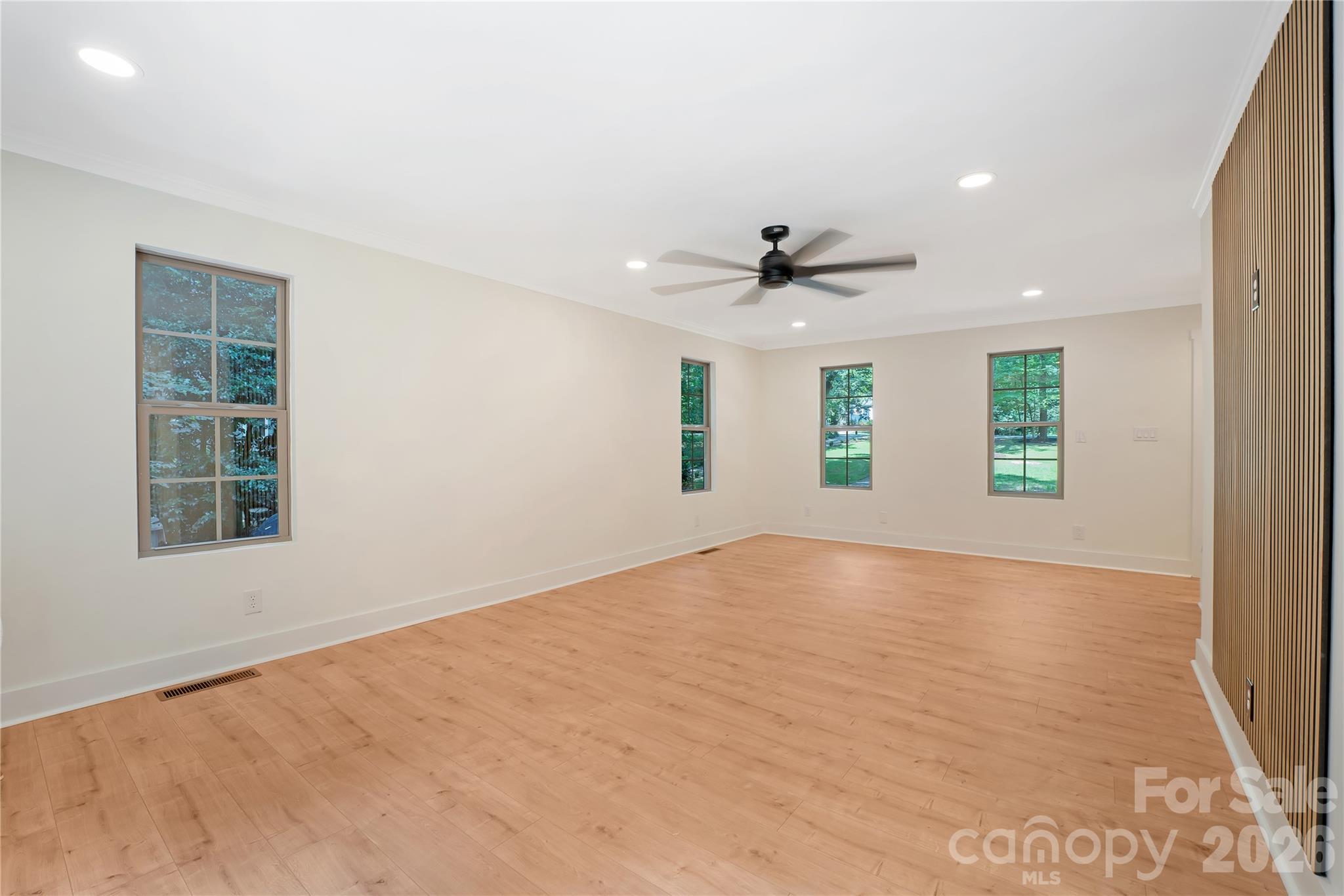 6316 Grove Park Boulevard — Charlotte