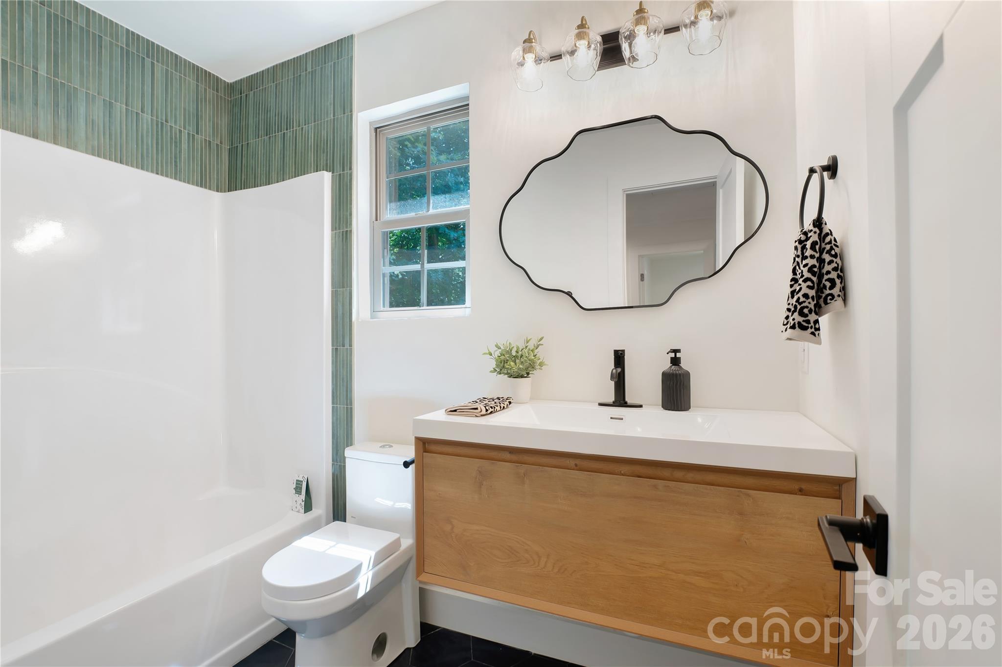 6316 Grove Park Boulevard — Charlotte