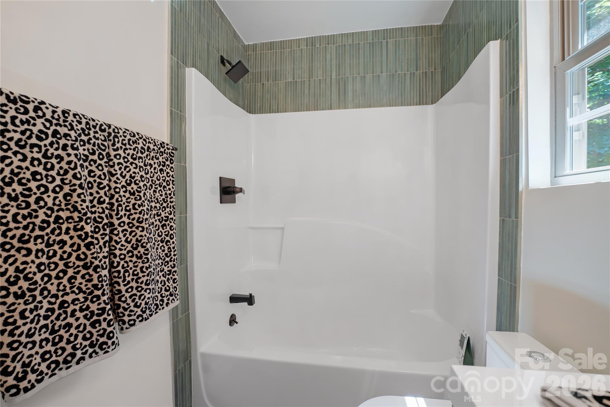 6316 Grove Park Boulevard — Charlotte