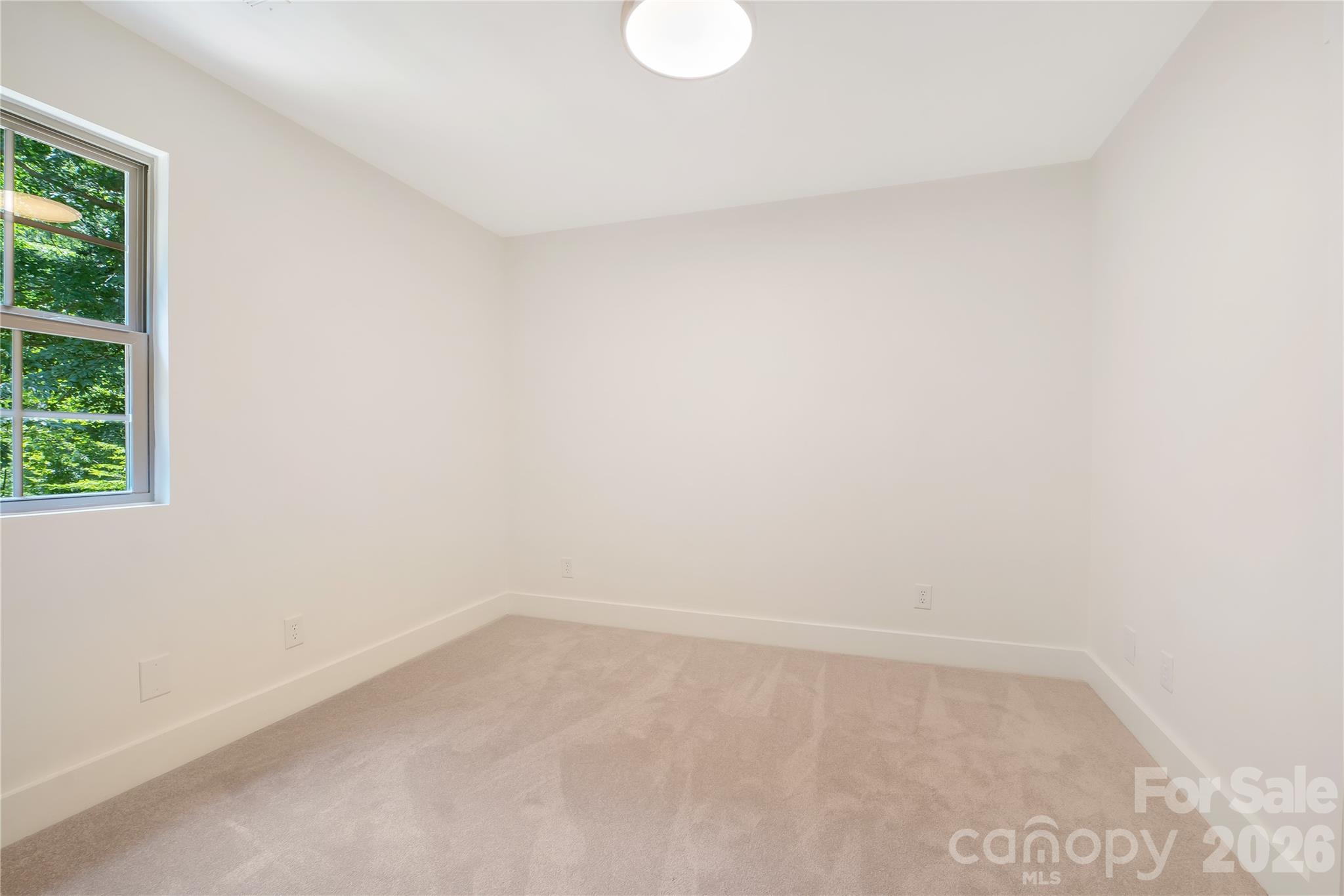 6316 Grove Park Boulevard — Charlotte