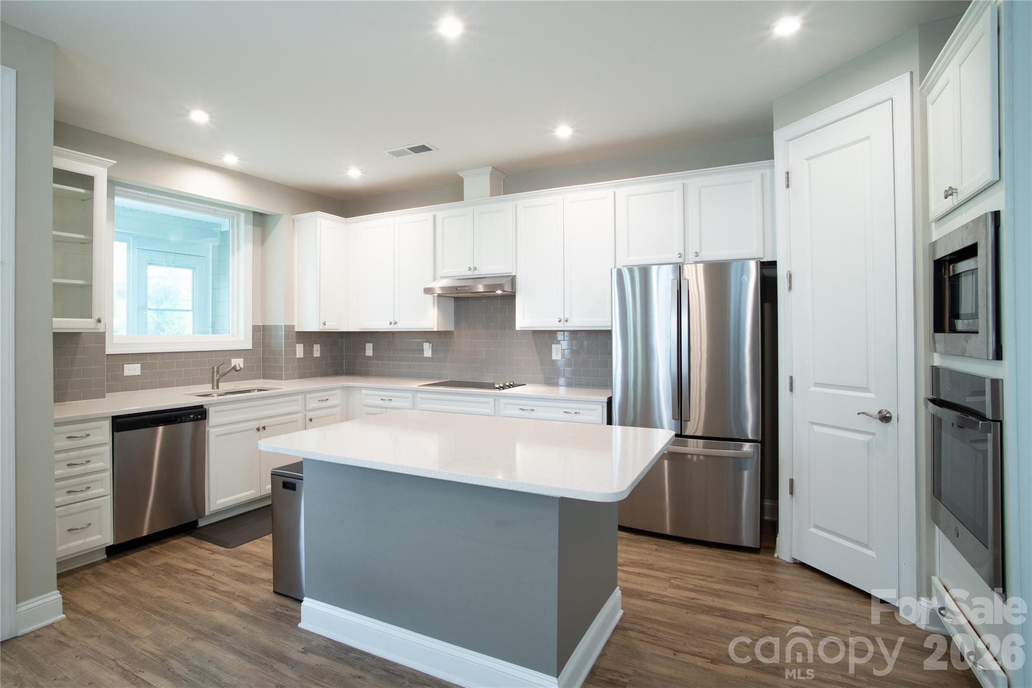 9038 Daring Court — Charlotte