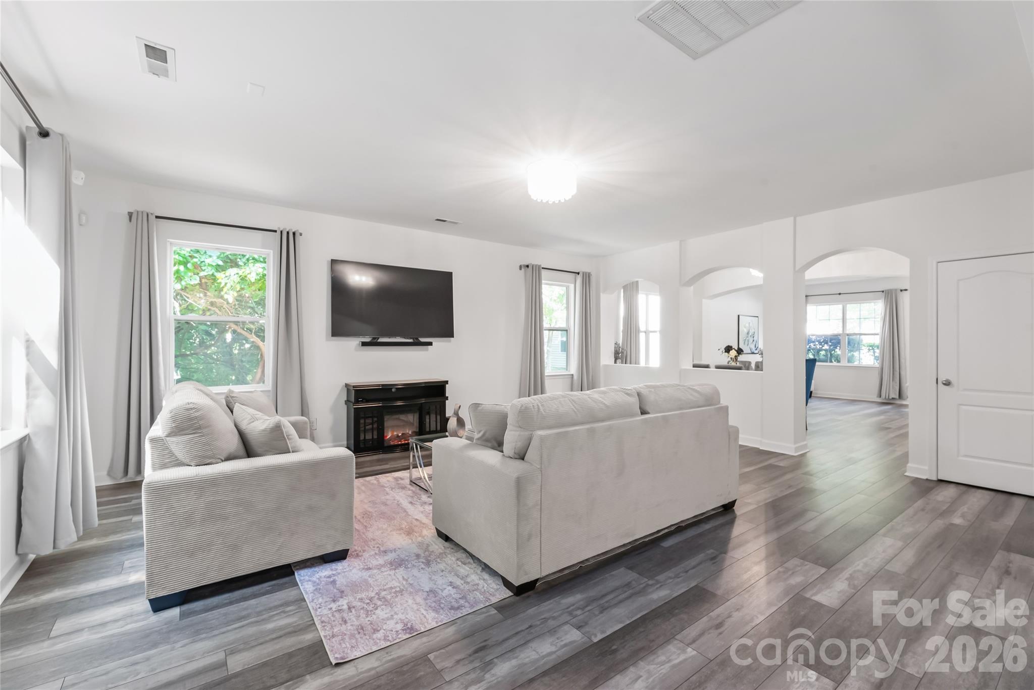6404 Lanzerac Manor Drive — Charlotte