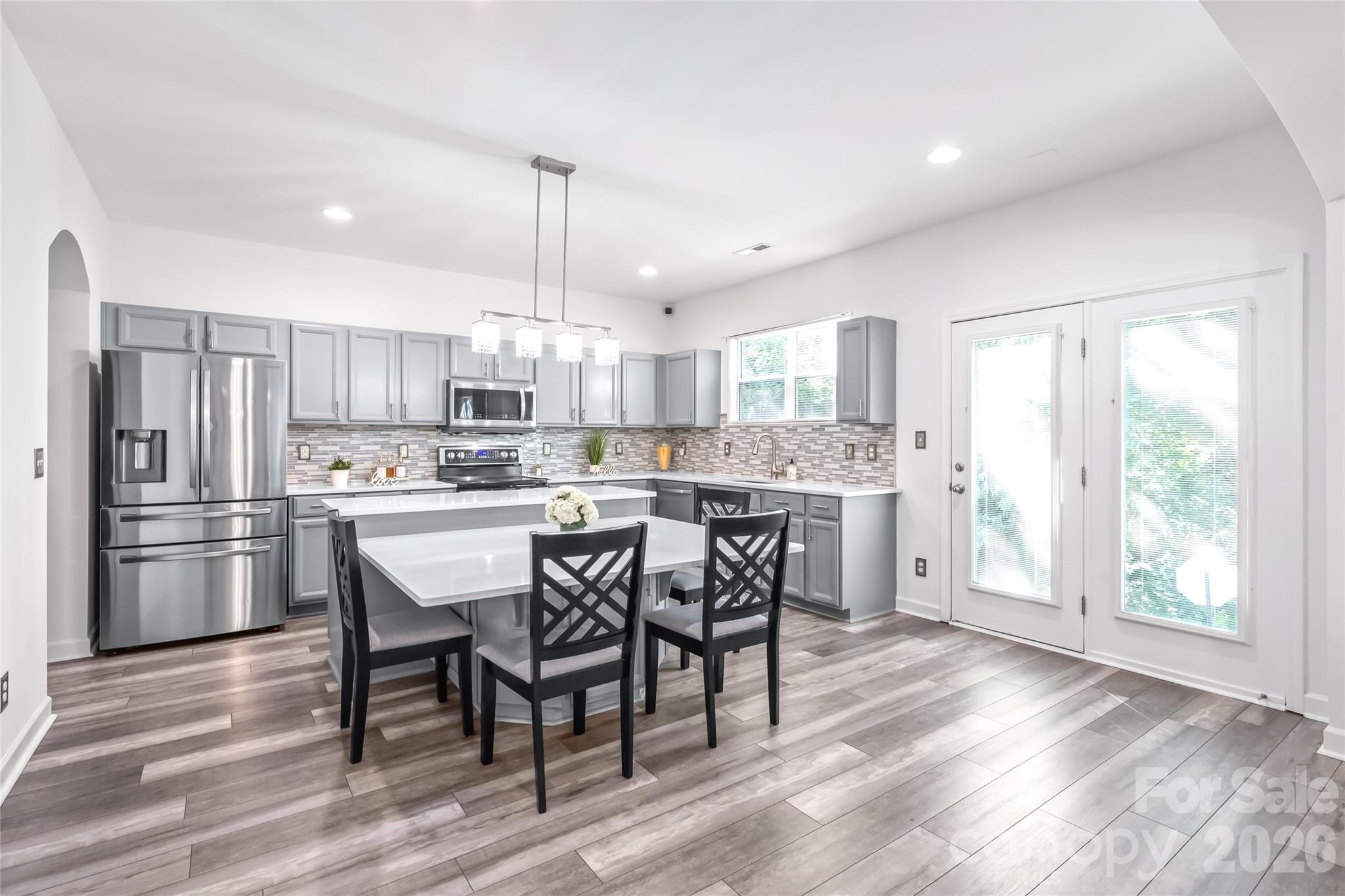 6404 Lanzerac Manor Drive — Charlotte