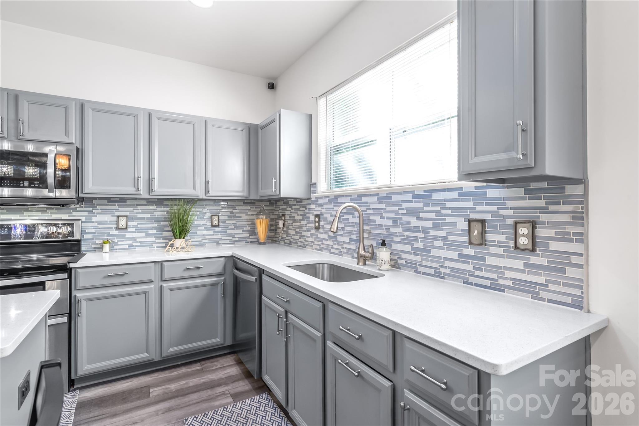 6404 Lanzerac Manor Drive — Charlotte