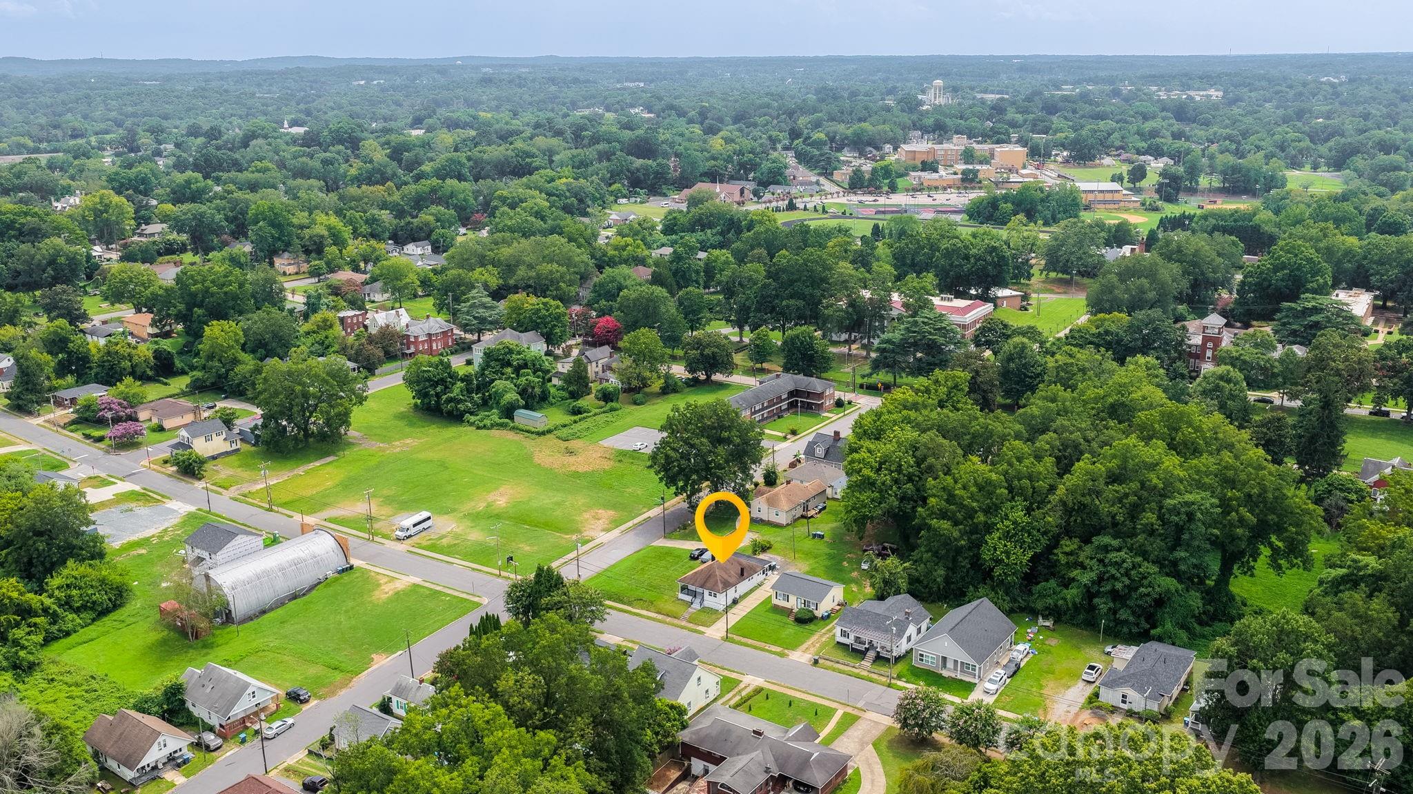 805 W Horah Street — Salisbury