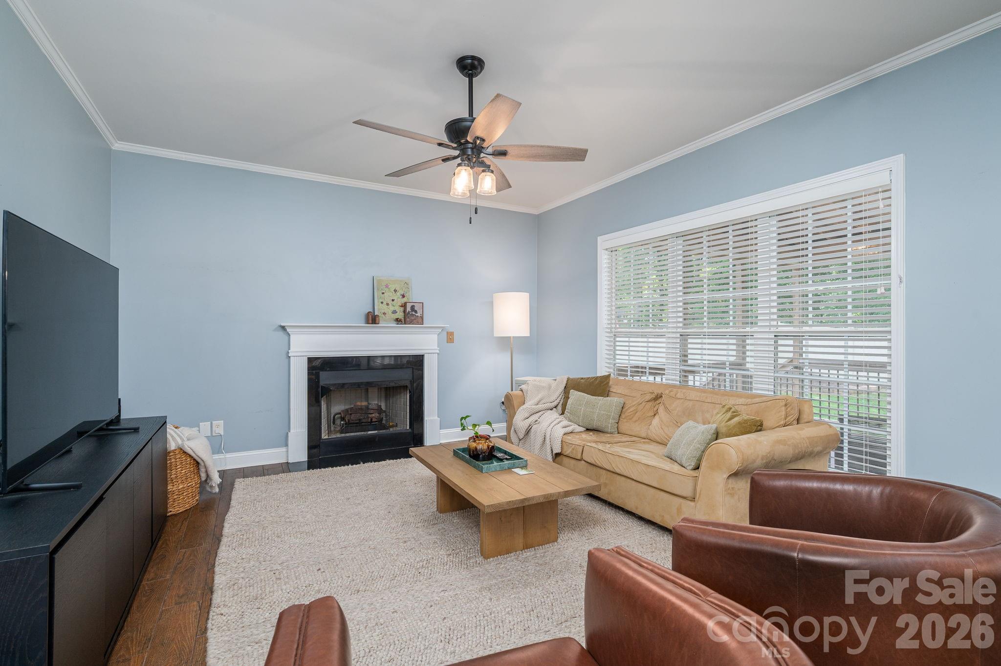 908 Carole Summey Drive — Dallas