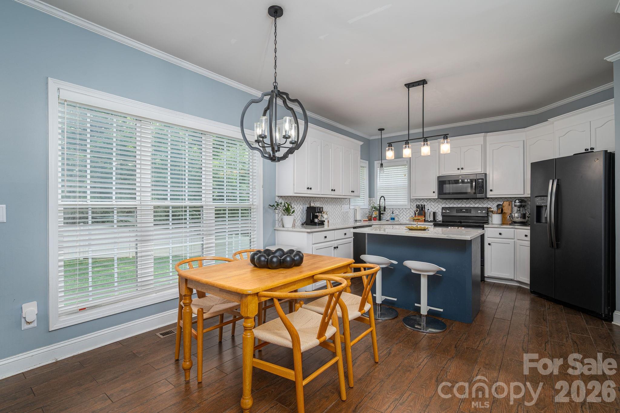 908 Carole Summey Drive — Dallas