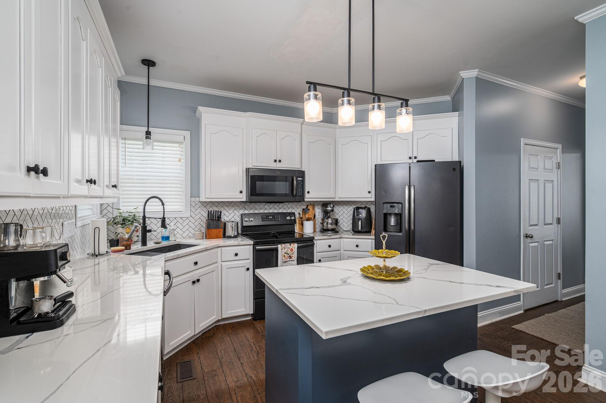 908 Carole Summey Drive — Dallas