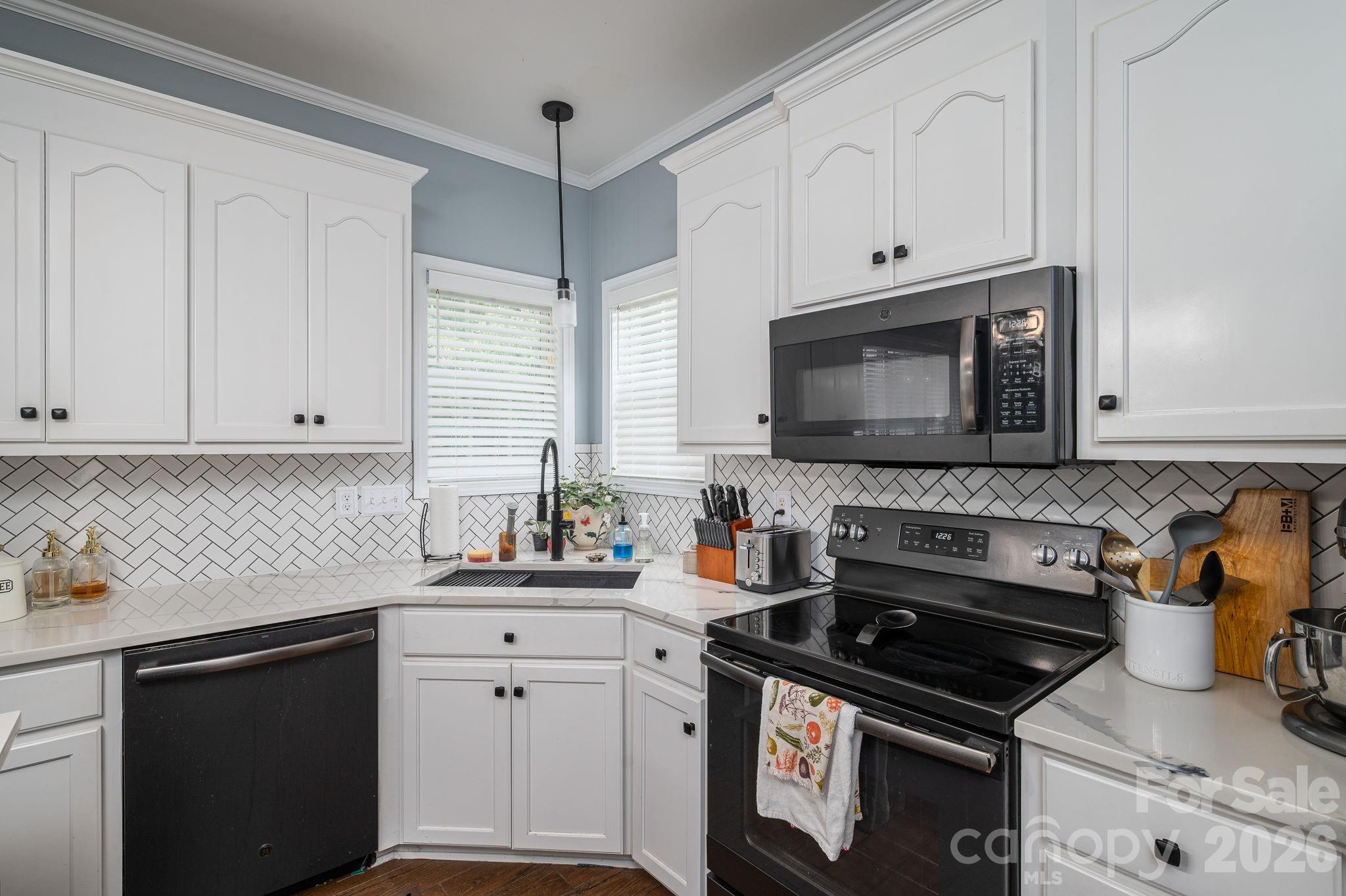 908 Carole Summey Drive — Dallas