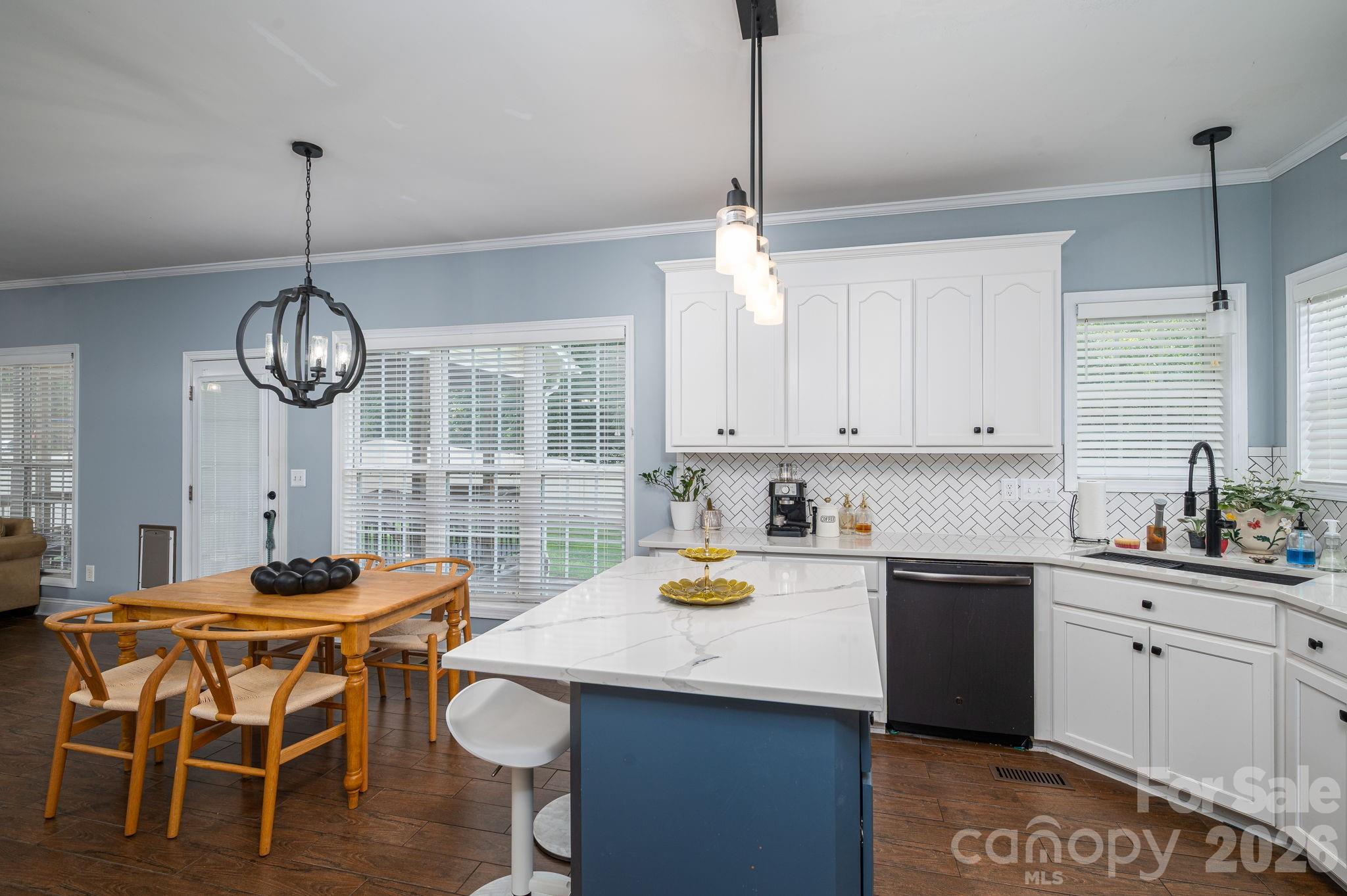 908 Carole Summey Drive — Dallas