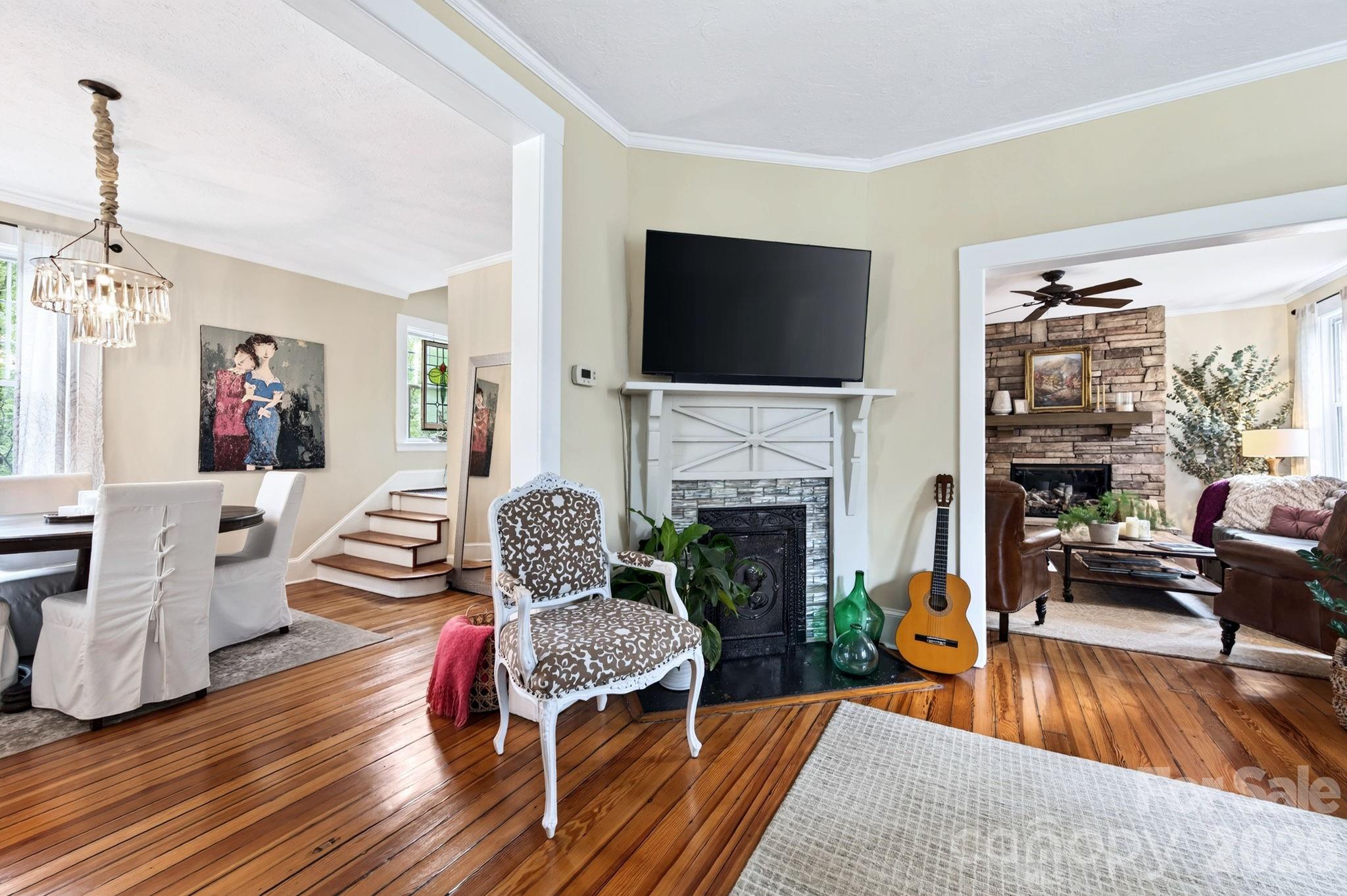 46 E Chestnut Street — Asheville