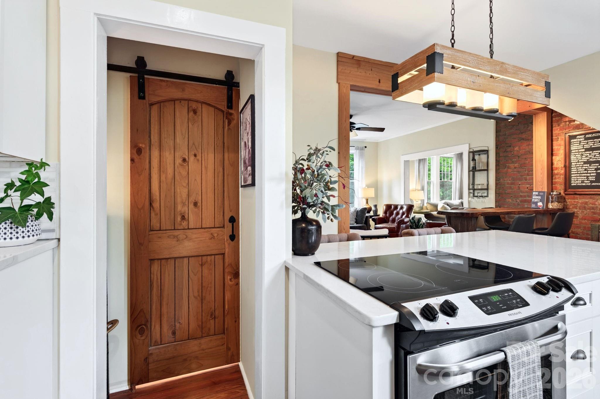 46 E Chestnut Street — Asheville