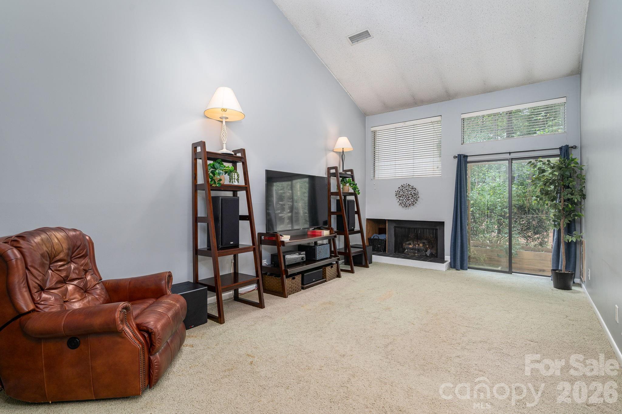 182 Riverview Terrace — Clover