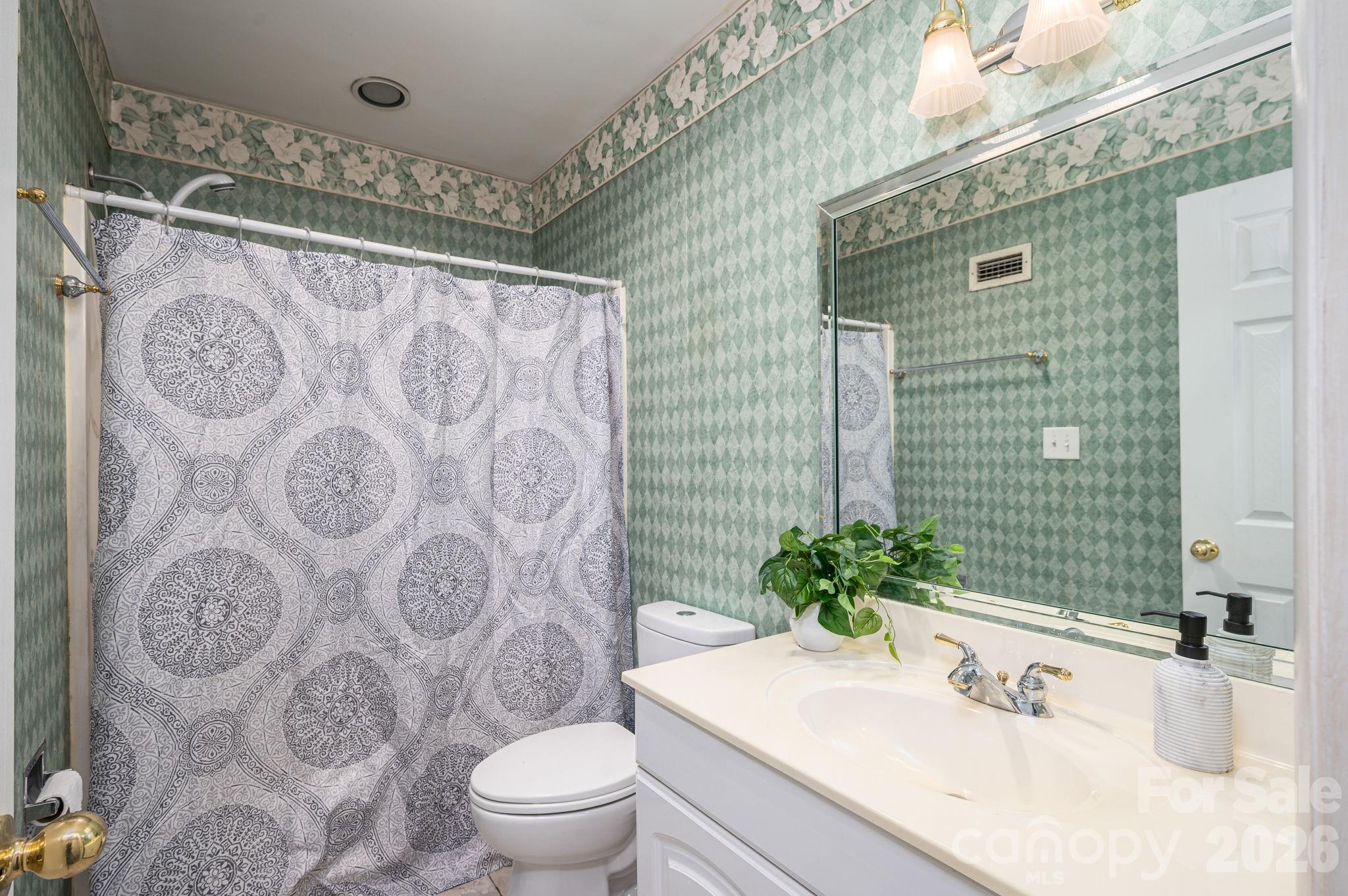 182 Riverview Terrace — Clover