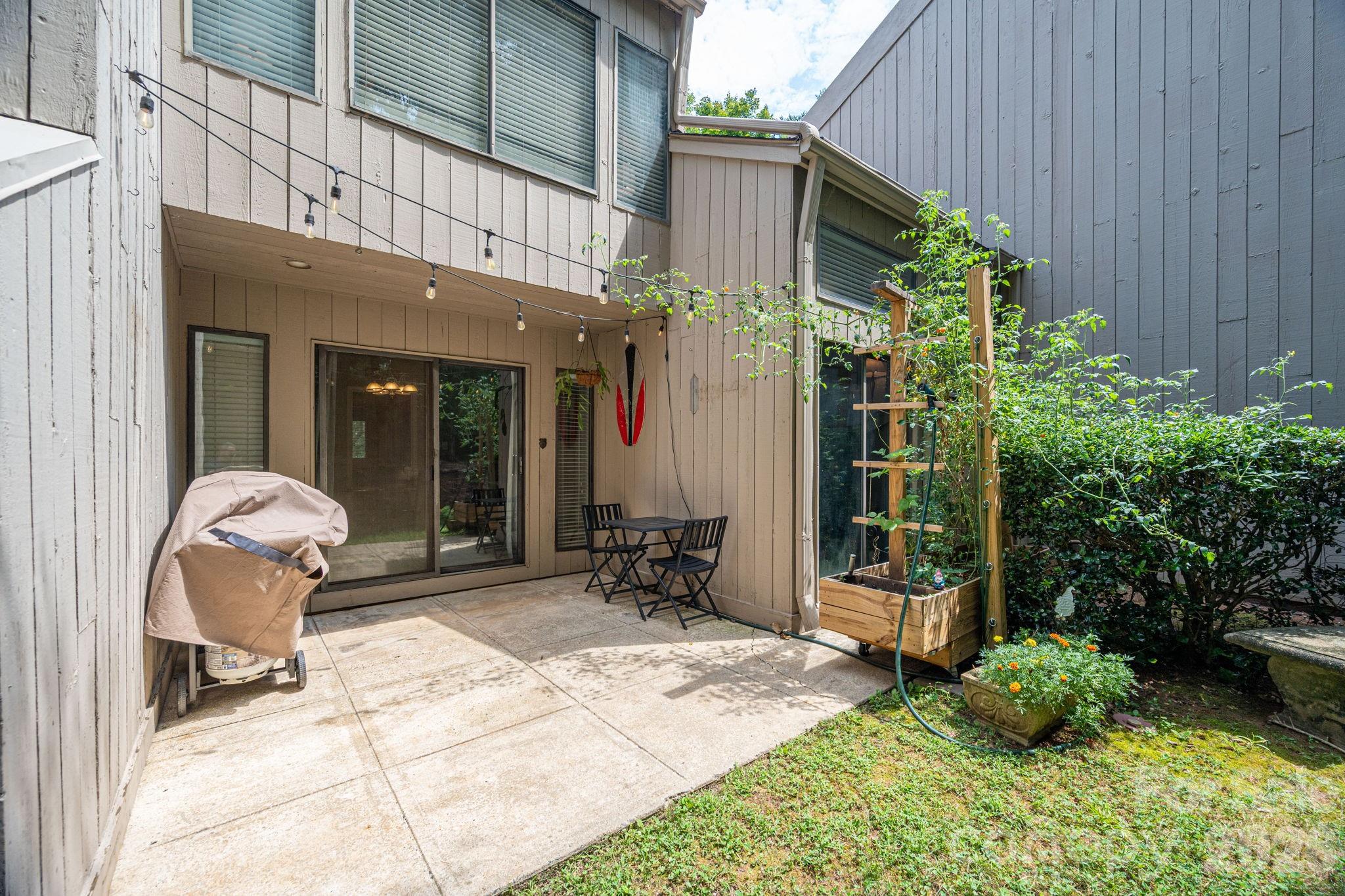 182 Riverview Terrace — Clover
