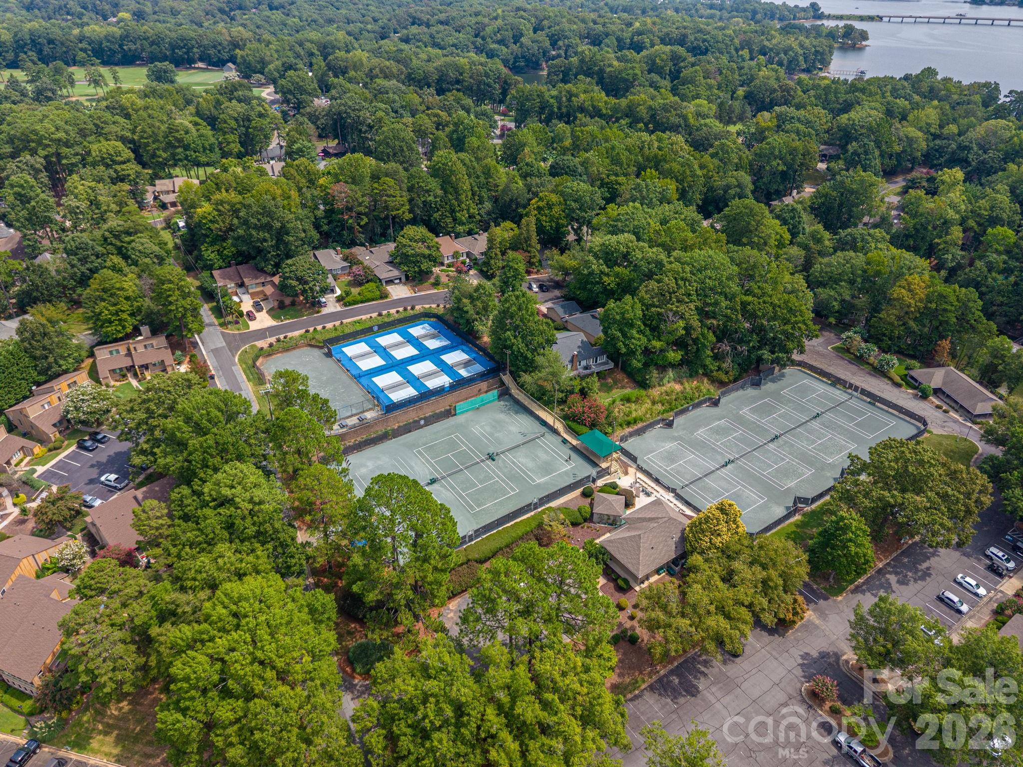 182 Riverview Terrace — Clover