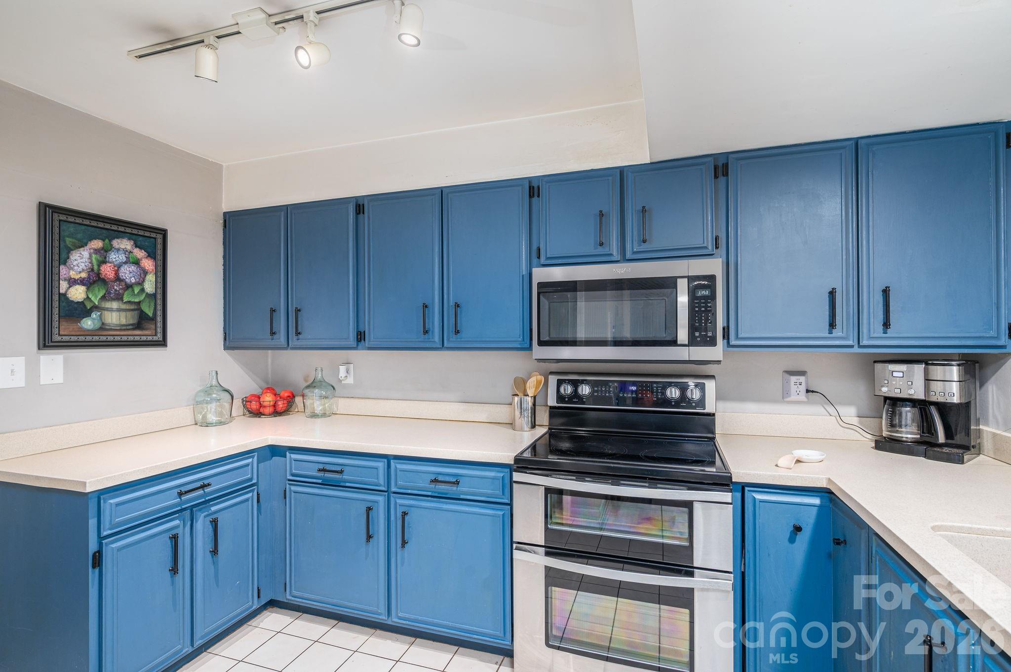 182 Riverview Terrace — Clover