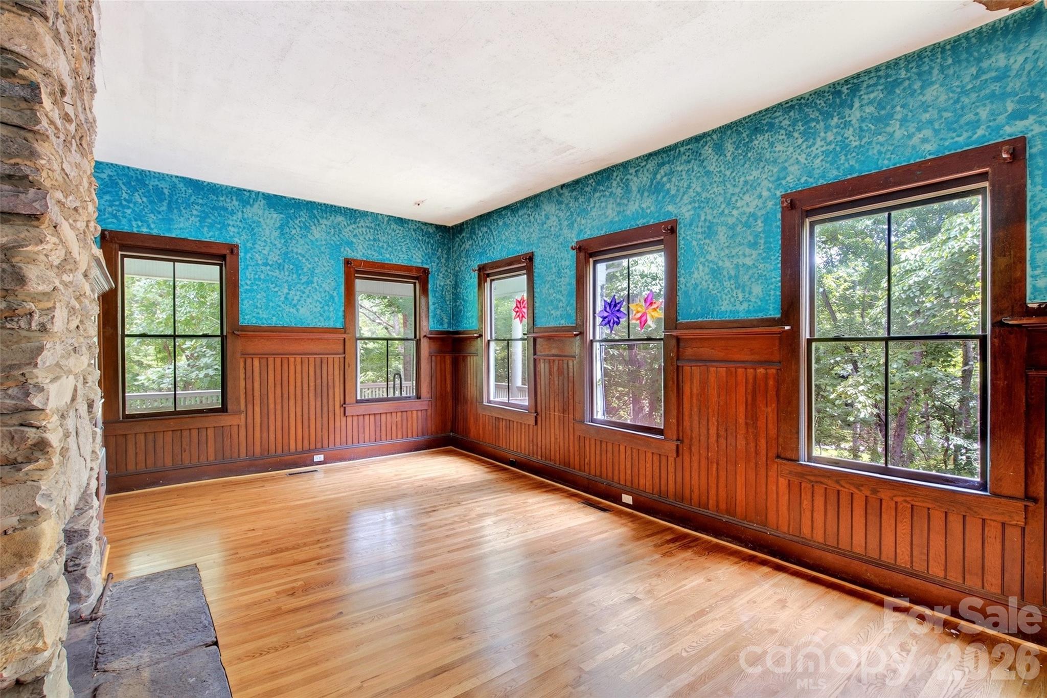 22 Woodbend Lane — Black Mountain