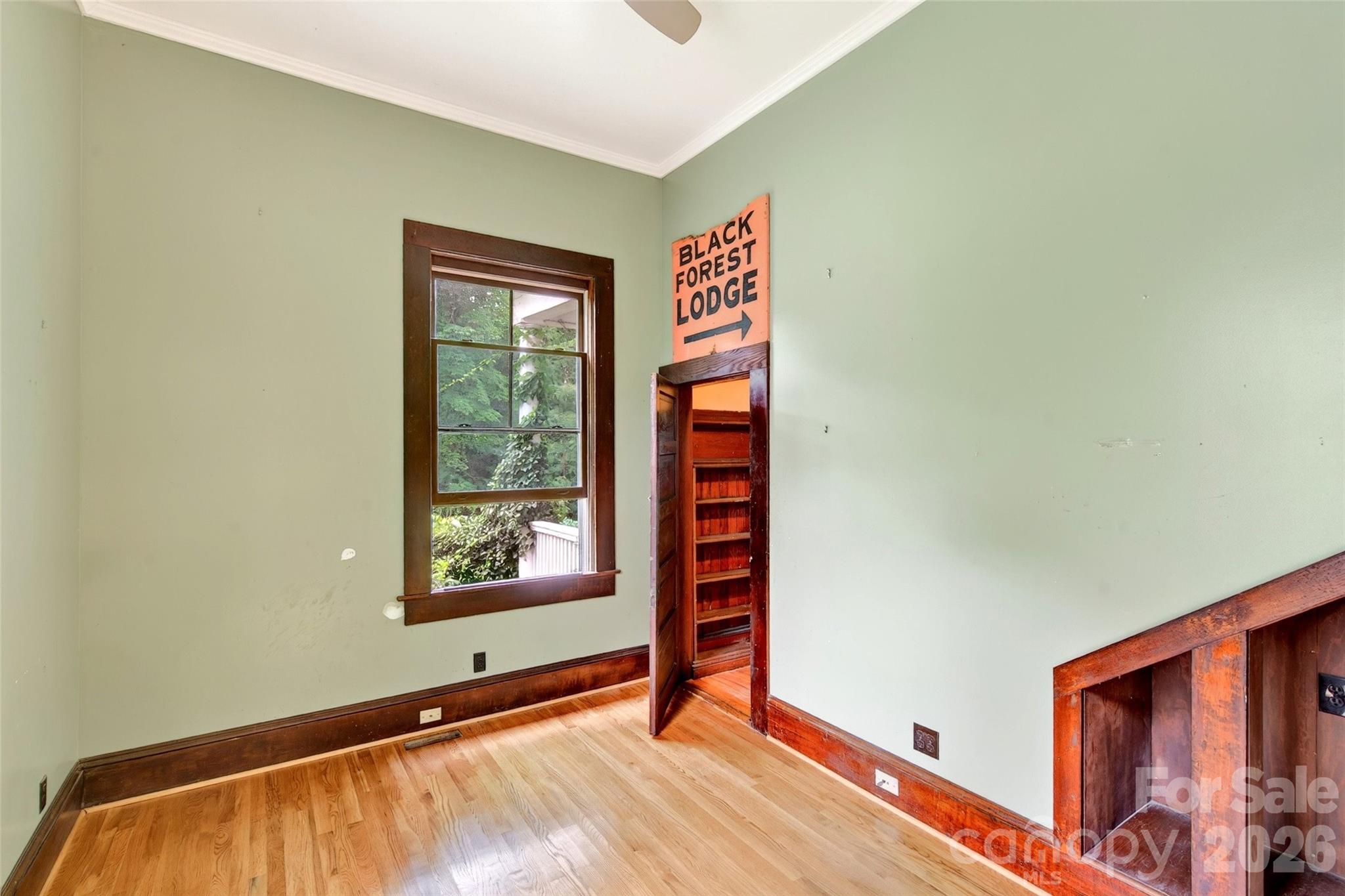22 Woodbend Lane — Black Mountain
