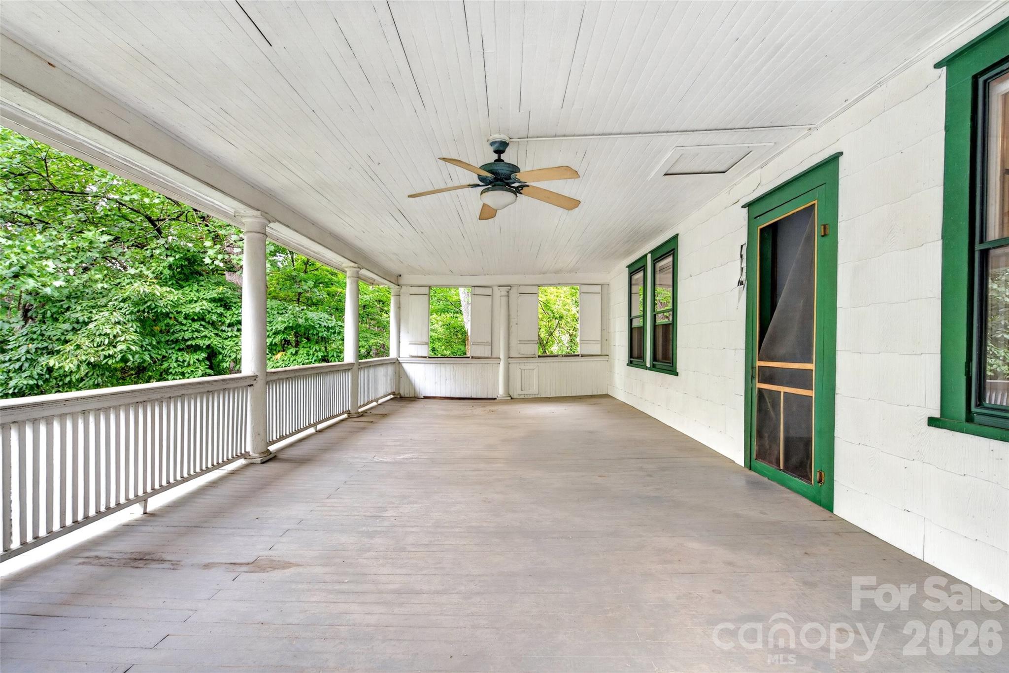 22 Woodbend Lane — Black Mountain
